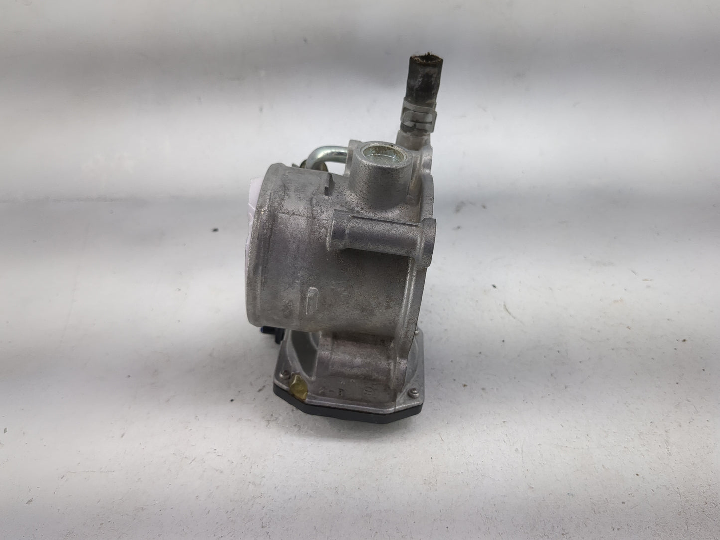 2011-2018 Subaru Forester Throttle Body P/N:16112AA380 142004R04 Fits Fits 2011 2012 2013 2014 2015 2016 2017 2018 OEM Used 