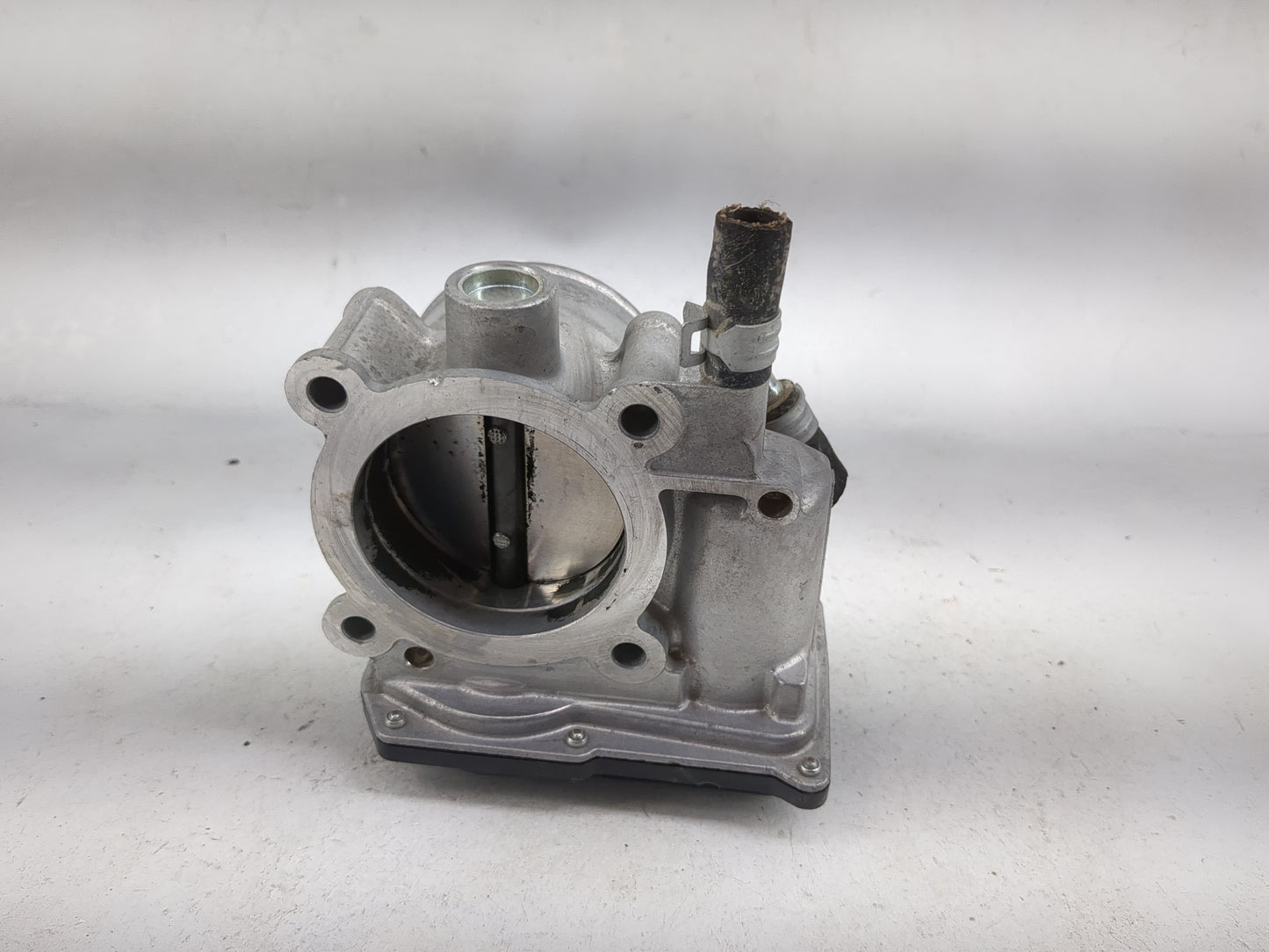 2011-2018 Subaru Forester Throttle Body P/N:16112AA380 142004R04 Fits Fits 2011 2012 2013 2014 2015 2016 2017 2018 OEM Used 