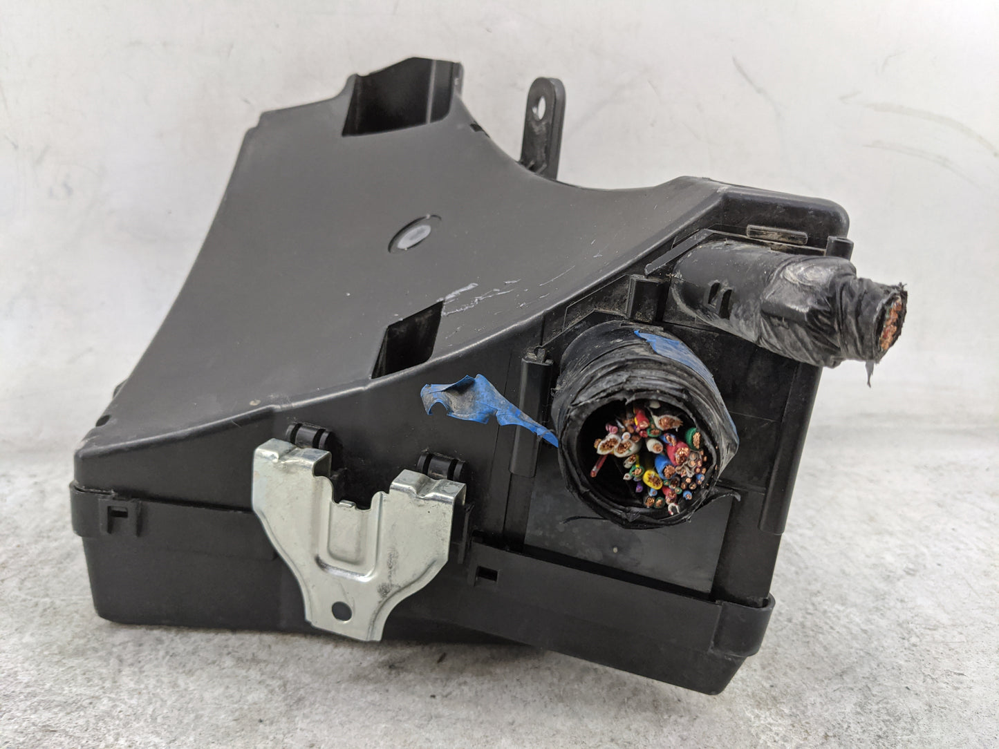 2014-2015 Subaru Forester Fusebox Fuse Box Panel Relay Module P/N:MB503601B Fits Fits 2014 2015 OEM Used Auto Parts - Oemuse