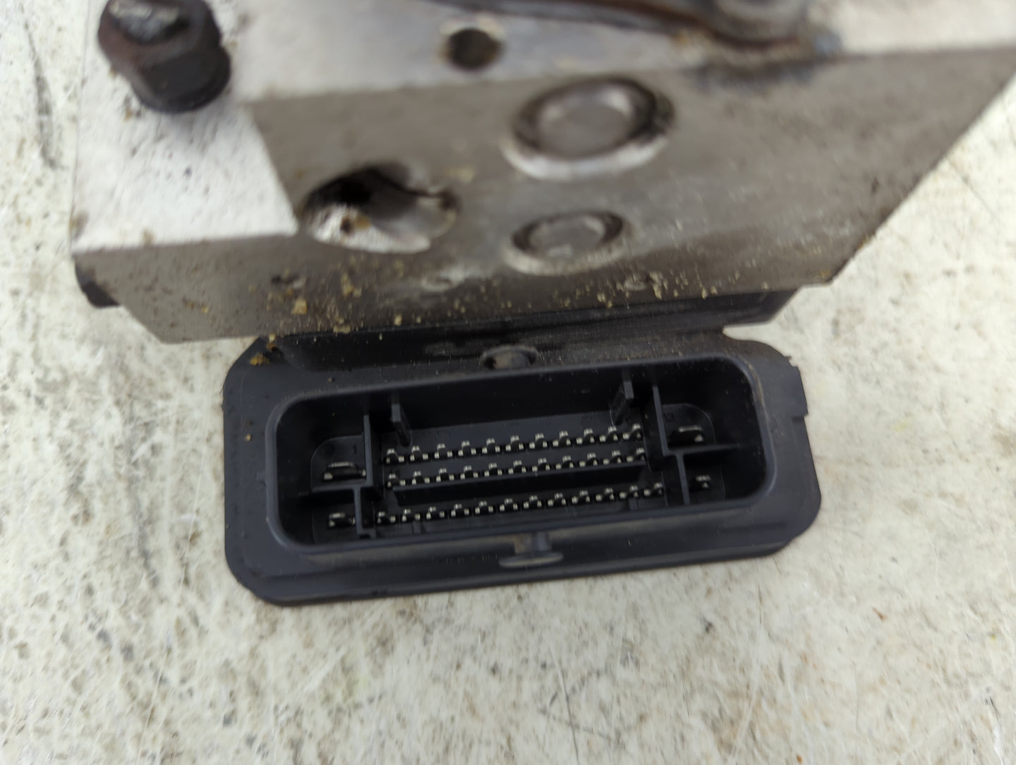 2014-2015 Subaru Forester ABS Pump Control Module Replacement Fits Fits 2014 2015 OEM Used Auto Parts - Oemusedautoparts1.co
