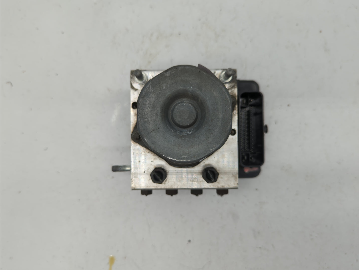 2014-2015 Subaru Forester ABS Pump Control Module Replacement P/N:27536SG080 Fits Fits 2014 2015 OEM Used Auto Parts - Oemus