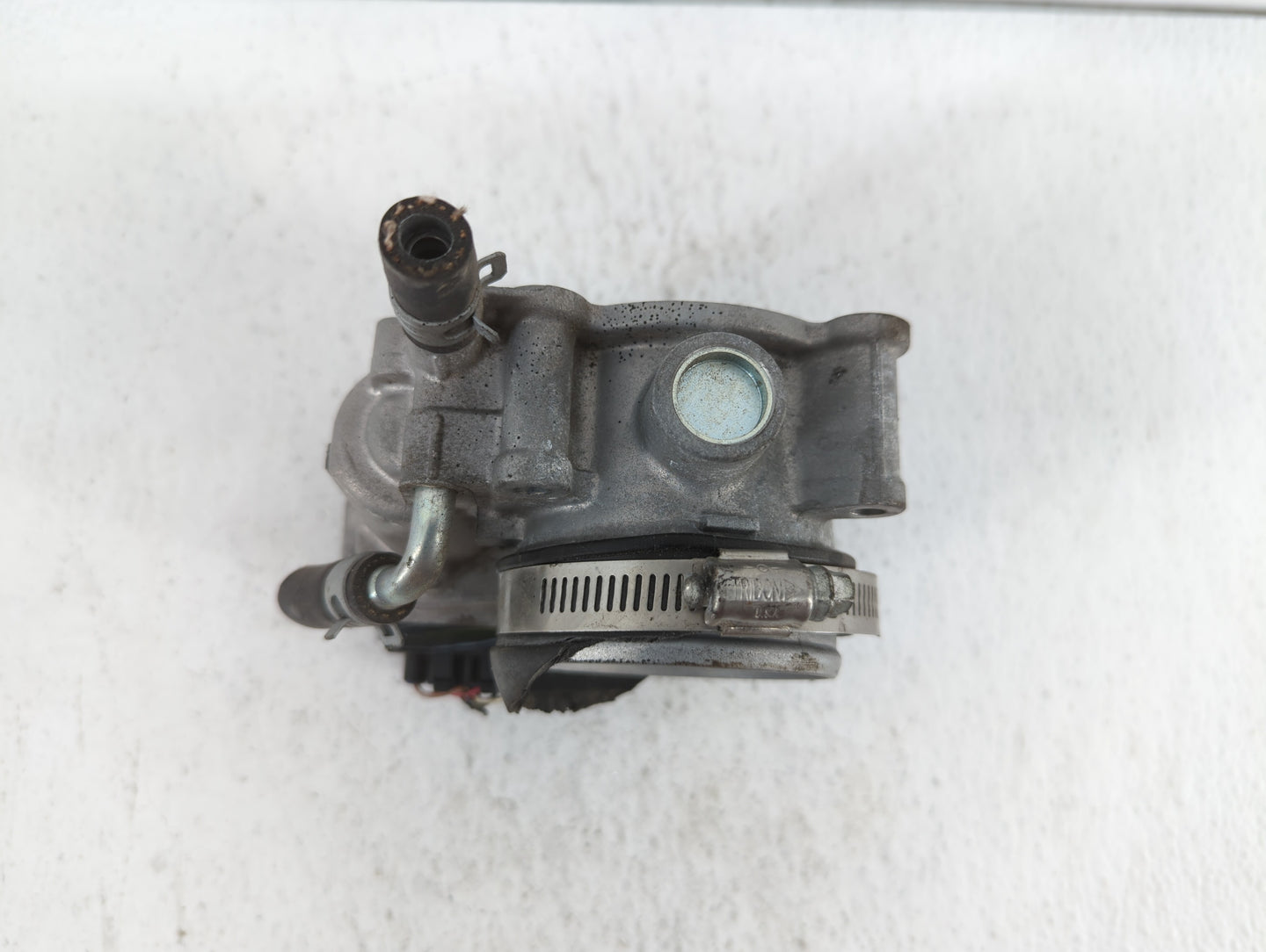 2011-2017 Subaru Forester Throttle Body P/N:16112AA380 Fits Fits 2011 2012 2013 2014 2015 2016 2017 OEM Used Auto Parts - Oe