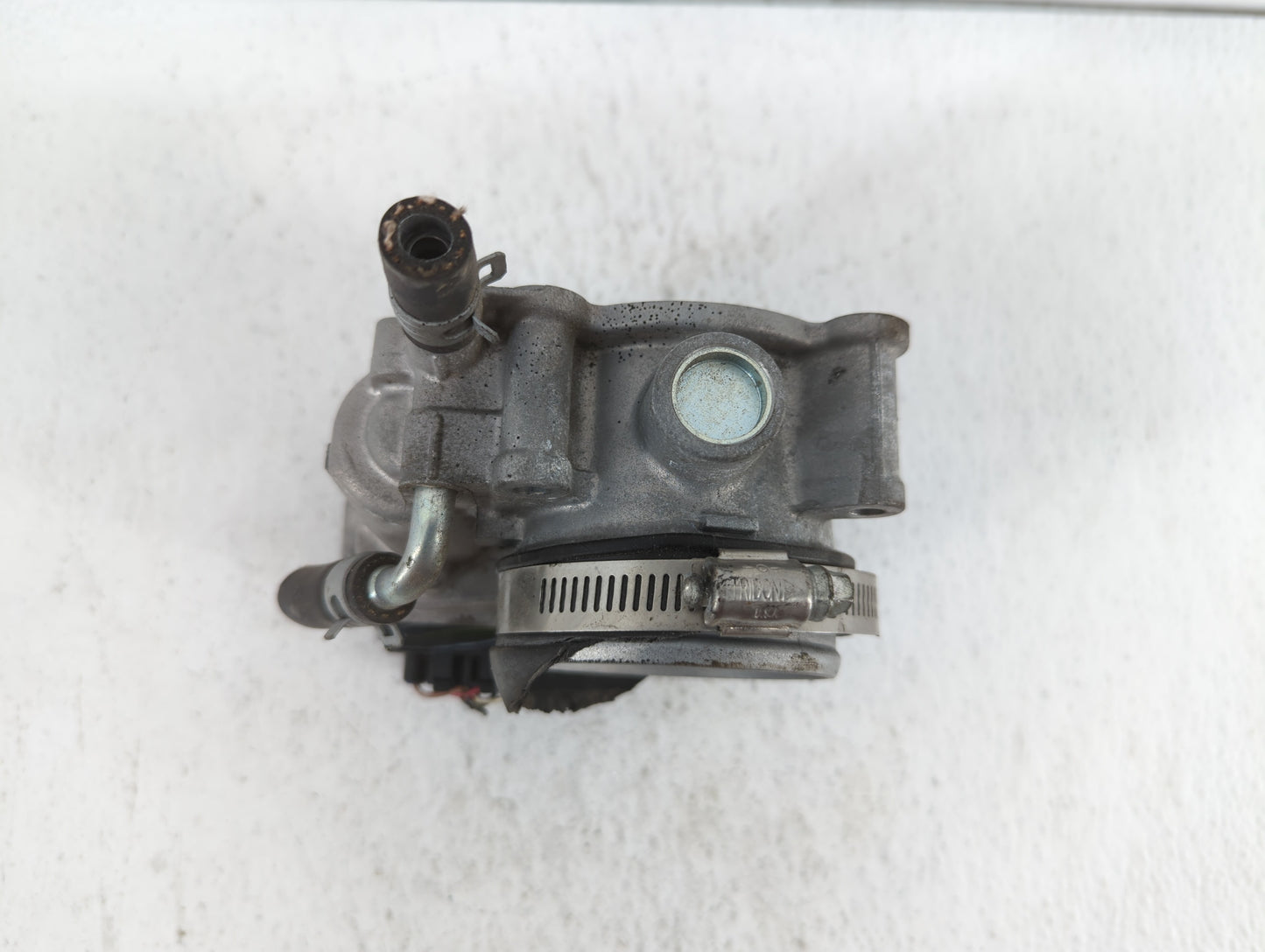 2011-2017 Subaru Forester Throttle Body P/N:16112AA380 Fits Fits 2011 2012 2013 2014 2015 2016 2017 OEM Used Auto Parts - Oe