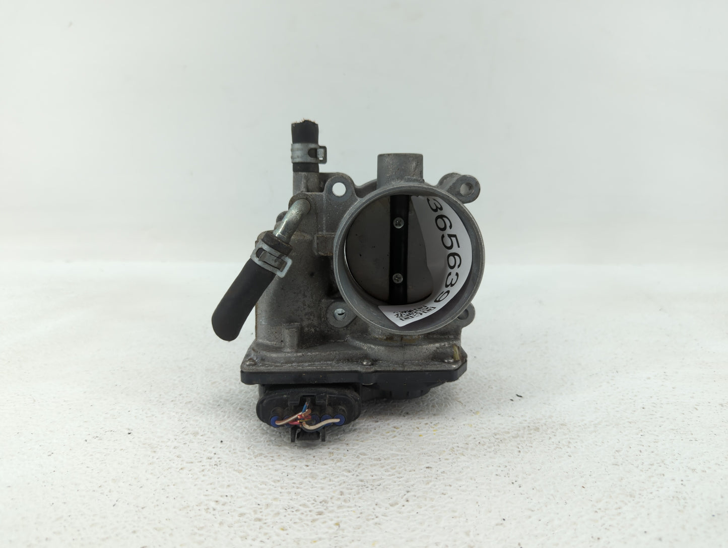 2011-2017 Subaru Forester Throttle Body P/N:16112AA380 Fits Fits 2011 2012 2013 2014 2015 2016 2017 OEM Used Auto Parts - Oe