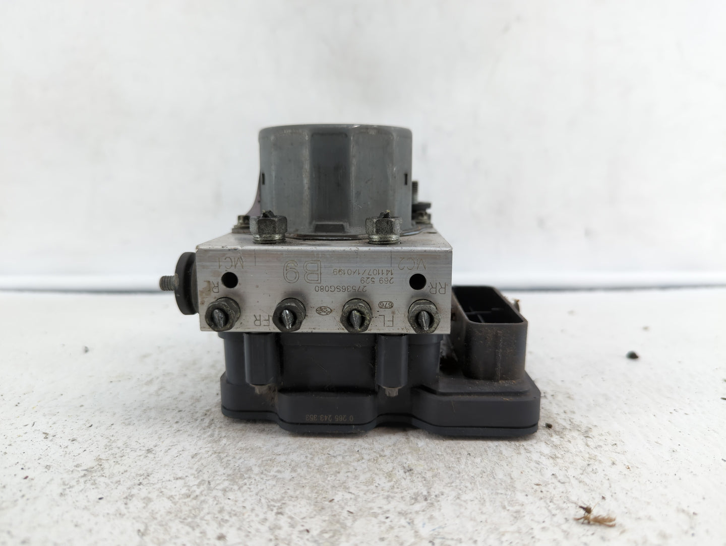 2014-2015 Subaru Forester ABS Pump Control Module Replacement P/N:27536SG080 27536SG000 Fits Fits 2014 2015 OEM Used Auto Pa