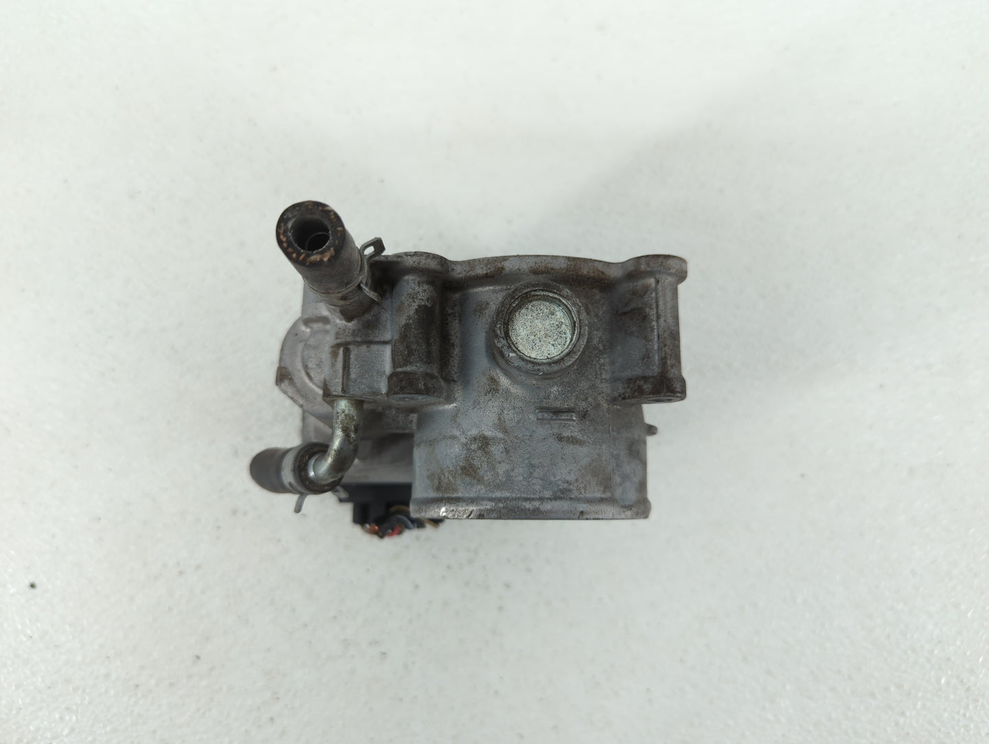 2011-2017 Subaru Forester Throttle Body P/N:16112AA380 Fits Fits 2011 2012 2013 2014 2015 2016 2017 OEM Used Auto Parts - Oe