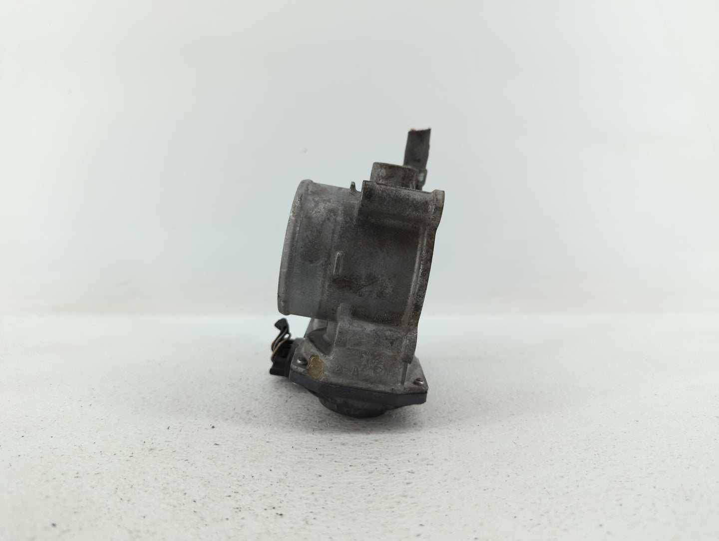 2011-2017 Subaru Forester Throttle Body P/N:16112AA380 Fits Fits 2011 2012 2013 2014 2015 2016 2017 OEM Used Auto Parts - Oe