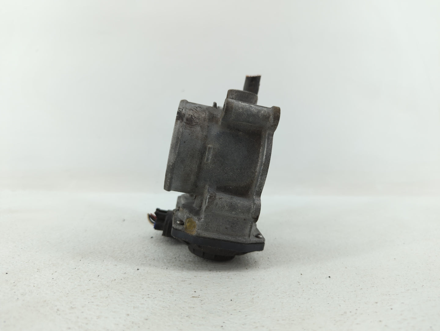 2011-2017 Subaru Forester Throttle Body P/N:16112AA380 Fits Fits 2011 2012 2013 2014 2015 2016 2017 OEM Used Auto Parts - Oe