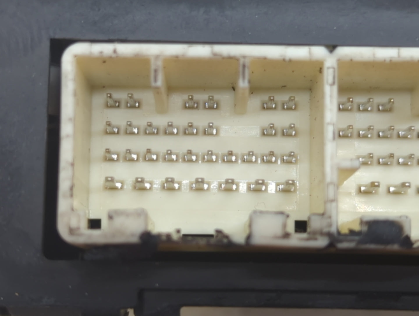 2015-2016 Subaru Forester PCM Engine Control Computer ECU ECM PCU OEM P/N:22765AG751 22765AG752 Fits Fits 2015 2016 OEM Used