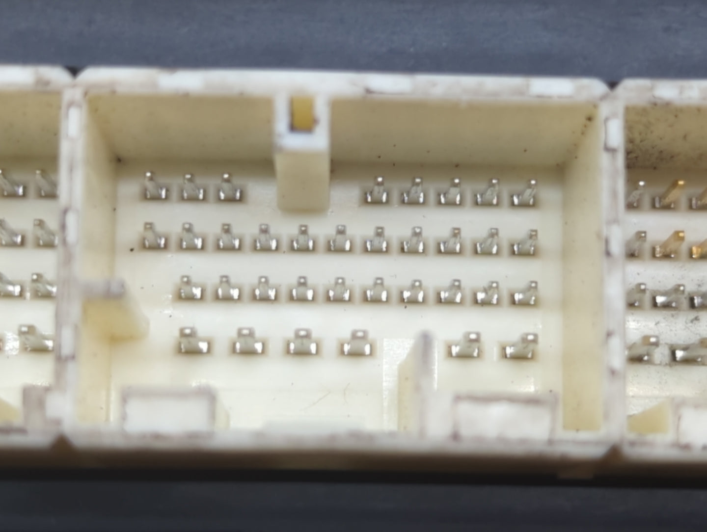 2015-2016 Subaru Forester PCM Engine Control Computer ECU ECM PCU OEM P/N:22765AH292 22765AG752 Fits Fits 2015 2016 OEM Used