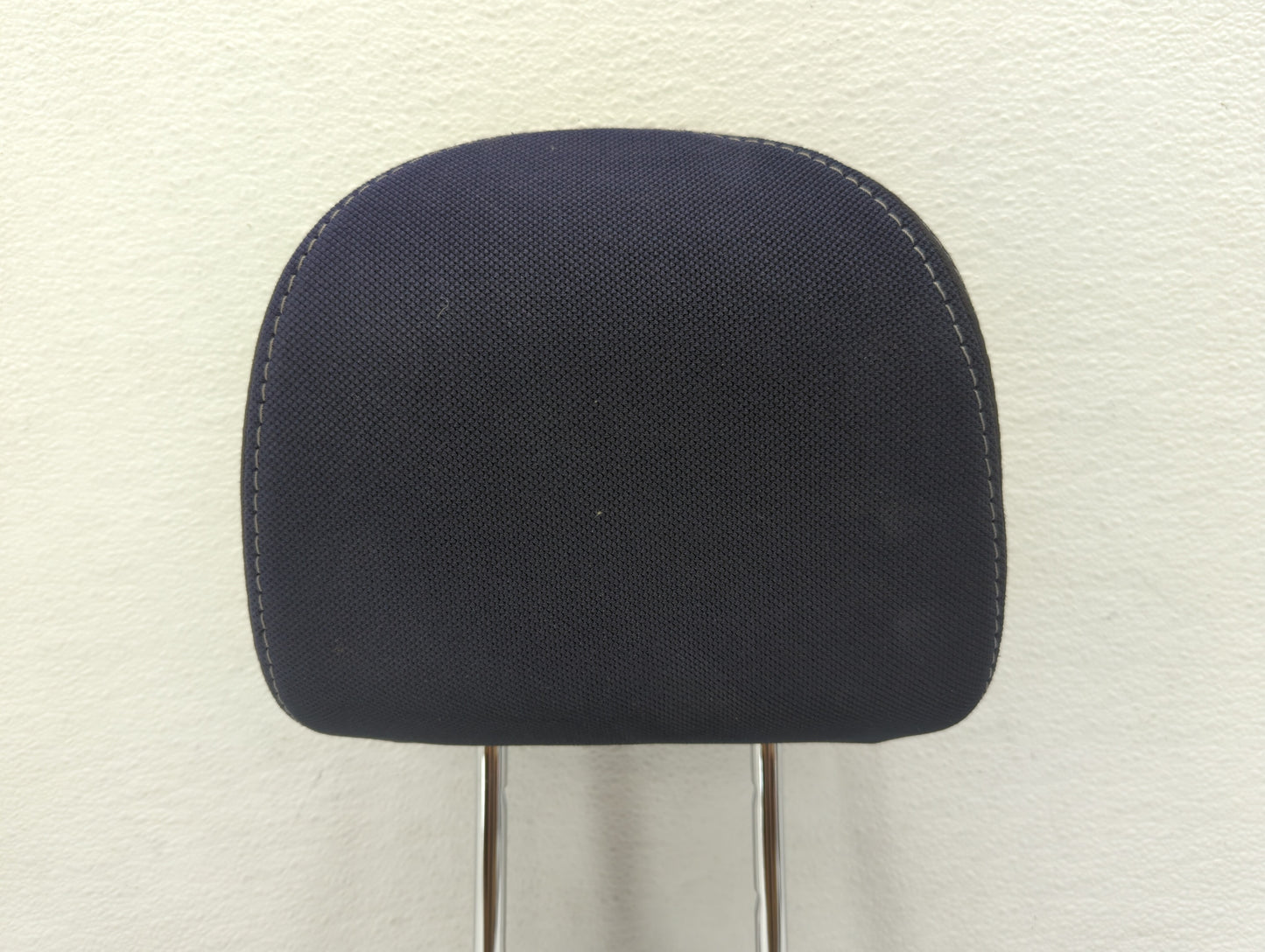 2015 Subaru Forester Headrest Head Rest Front Driver Passenger Seat Black - Oemusedautoparts1.com