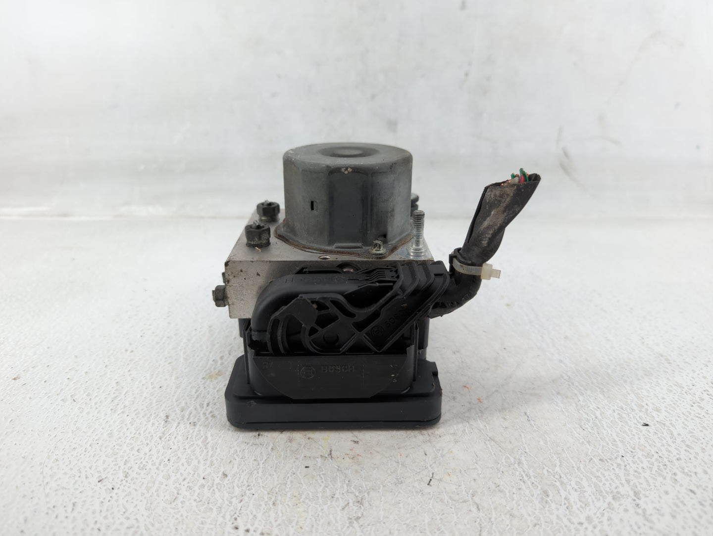 2014-2015 Subaru Forester ABS Pump Control Module Replacement P/N:27536SG000 Fits Fits 2014 2015 OEM Used Auto Parts - Oemus