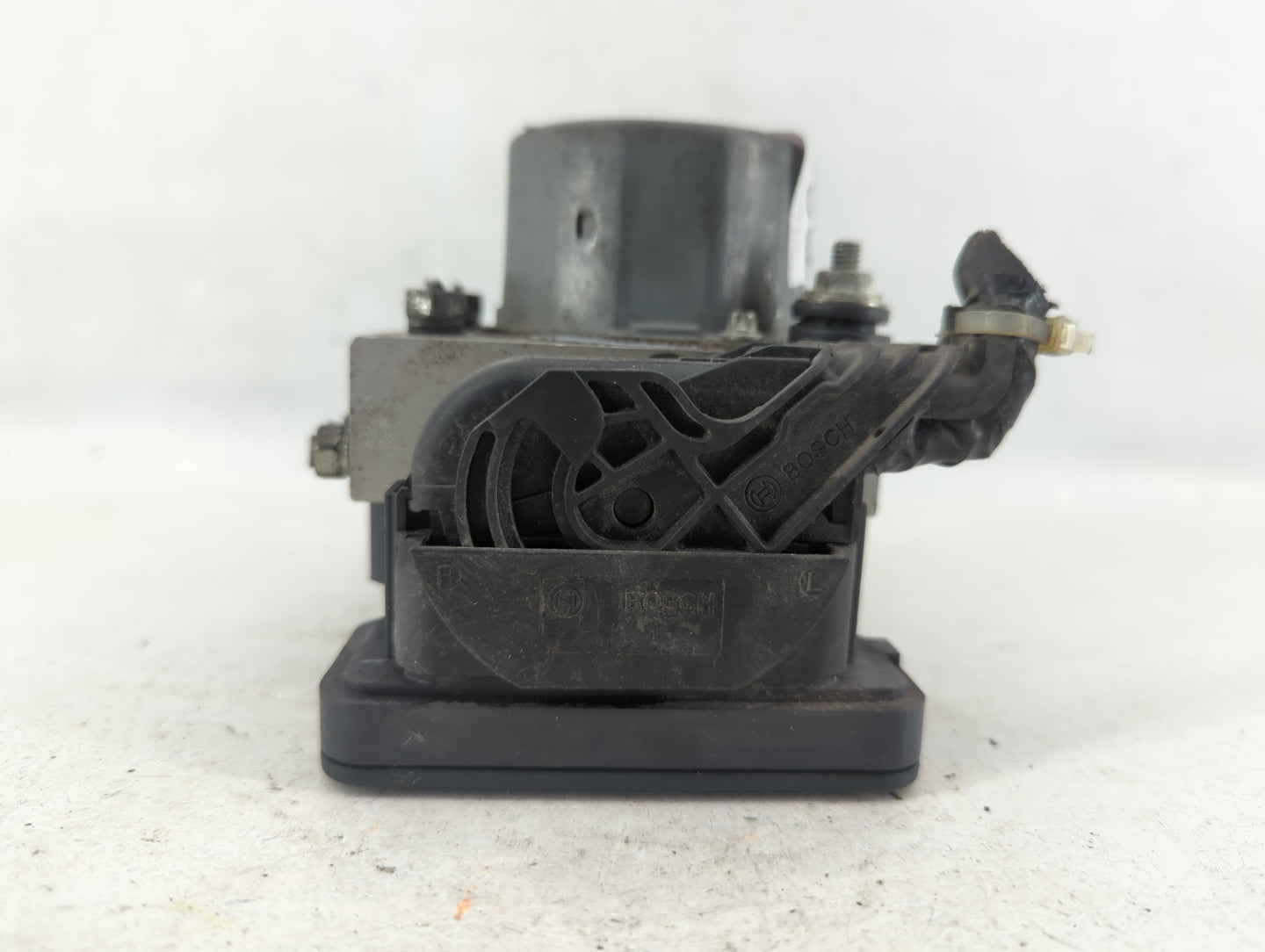 2014-2015 Subaru Forester ABS Pump Control Module Replacement P/N:27536SG020 Fits Fits 2014 2015 OEM Used Auto Parts - Oemus