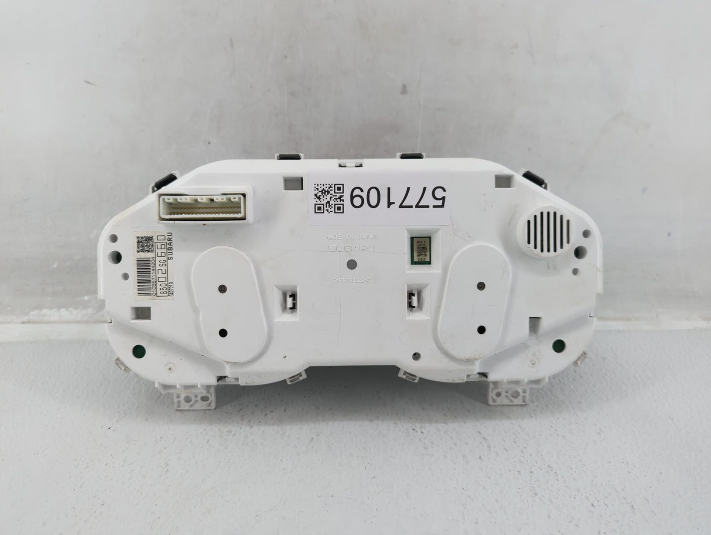 2015 Subaru Forester Instrument Cluster Speedometer Gauges P/N:85002SG660 Fits OEM Used Auto Parts - Oemusedautoparts1.com