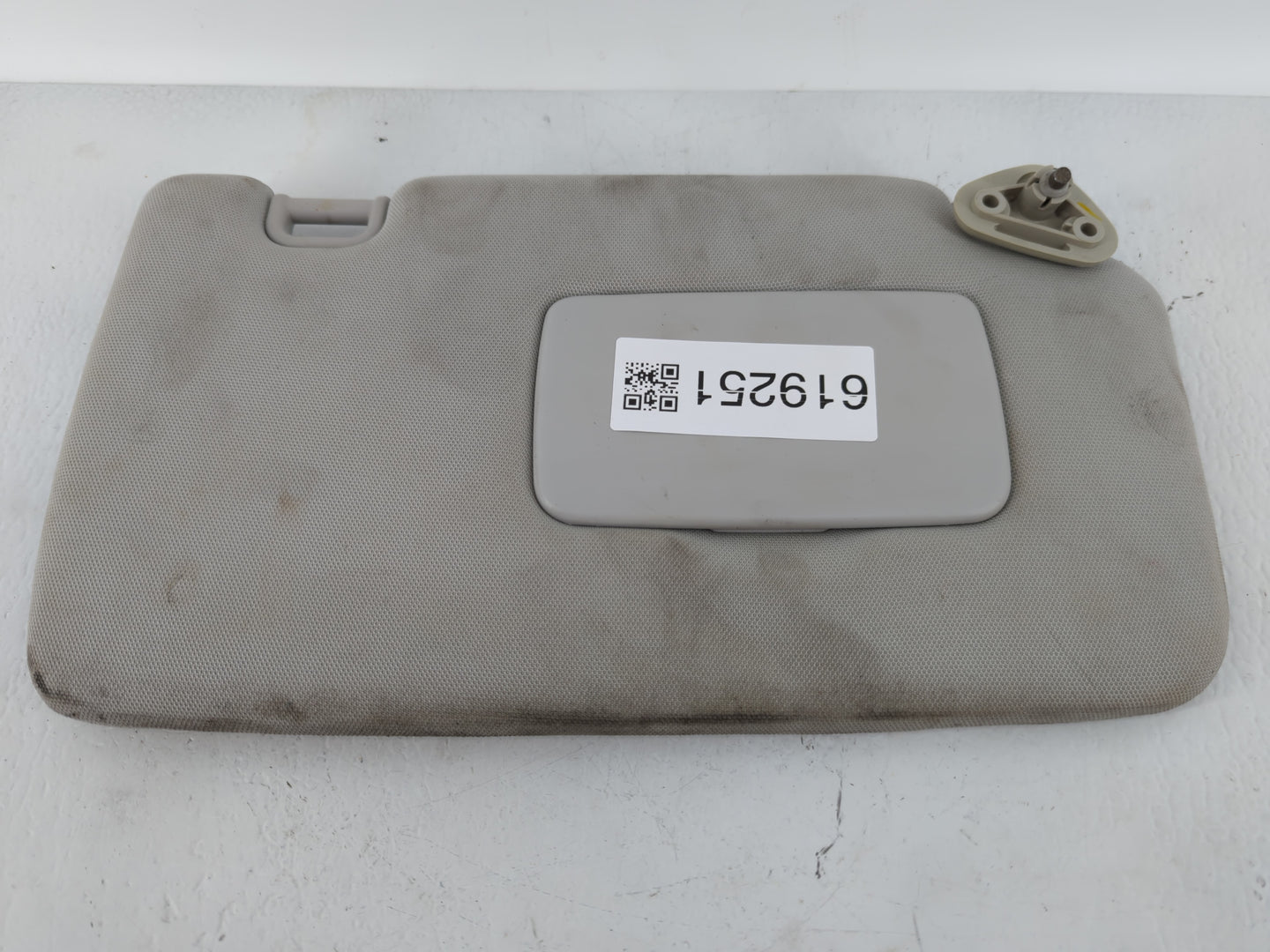 2015 Subaru Forester Sun Visor Shade Replacement Passenger Right Mirror Fits OEM Used Auto Parts - Oemusedautoparts1.com