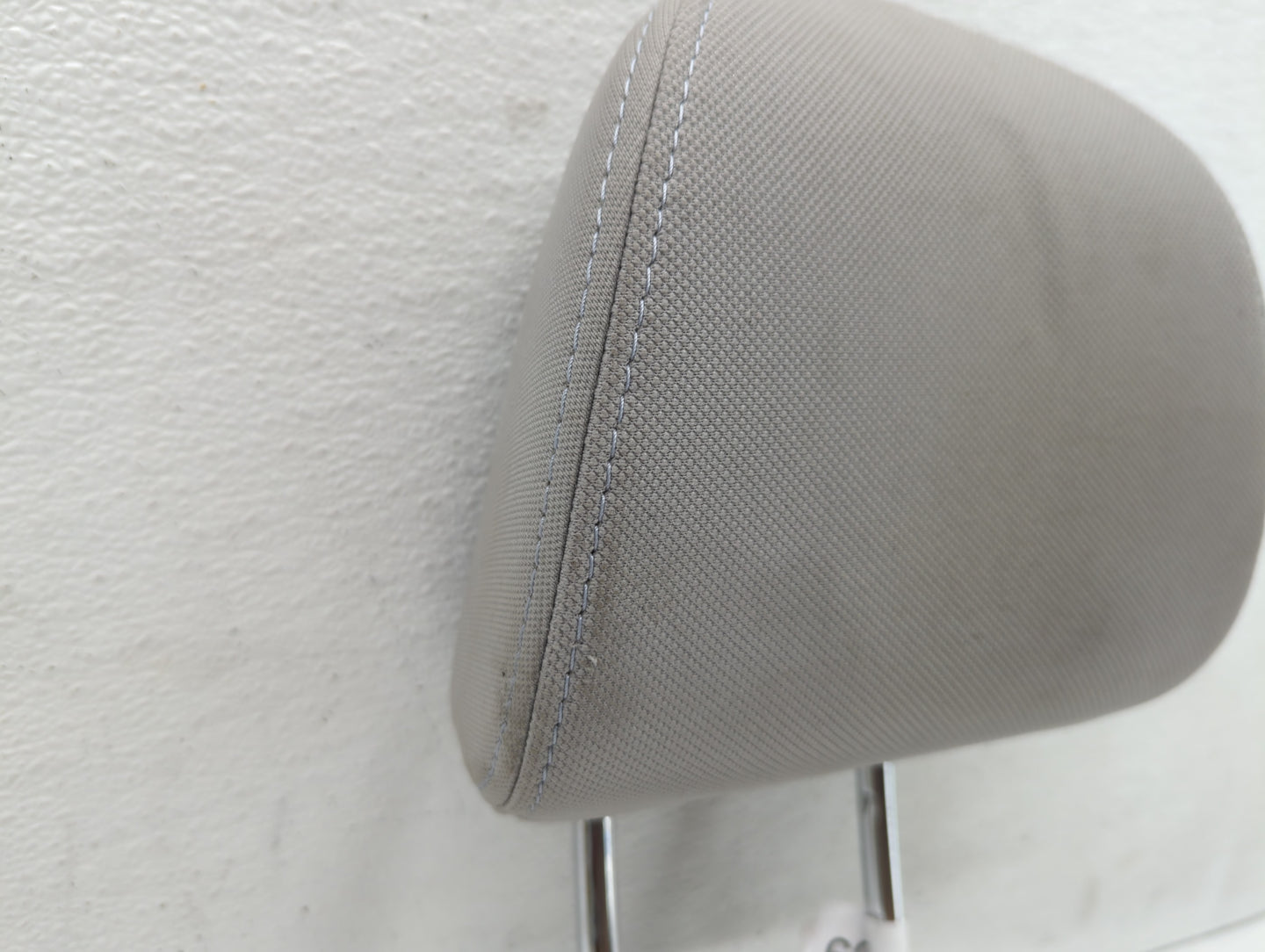 2015 Subaru Forester Headrest Head Rest Front Driver Passenger Seat Fits OEM Used Auto Parts - Oemusedautoparts1.com