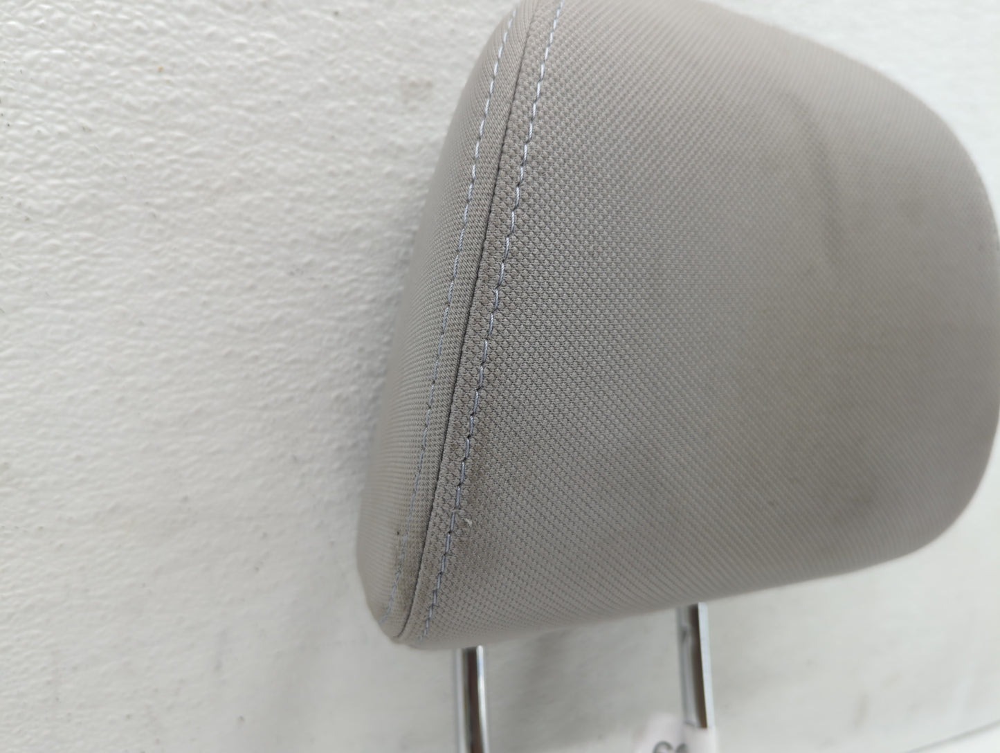 2015 Subaru Forester Headrest Head Rest Front Driver Passenger Seat Fits OEM Used Auto Parts - Oemusedautoparts1.com