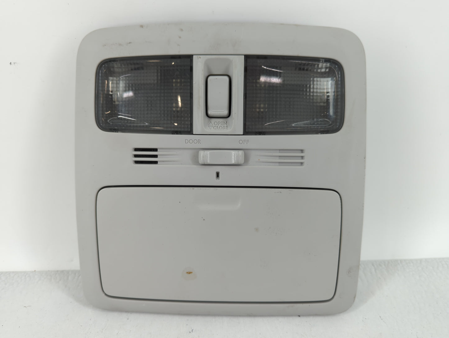 2010-2015 Subaru Forester Overhead Roof Console 623728 - Oemusedautoparts1.com