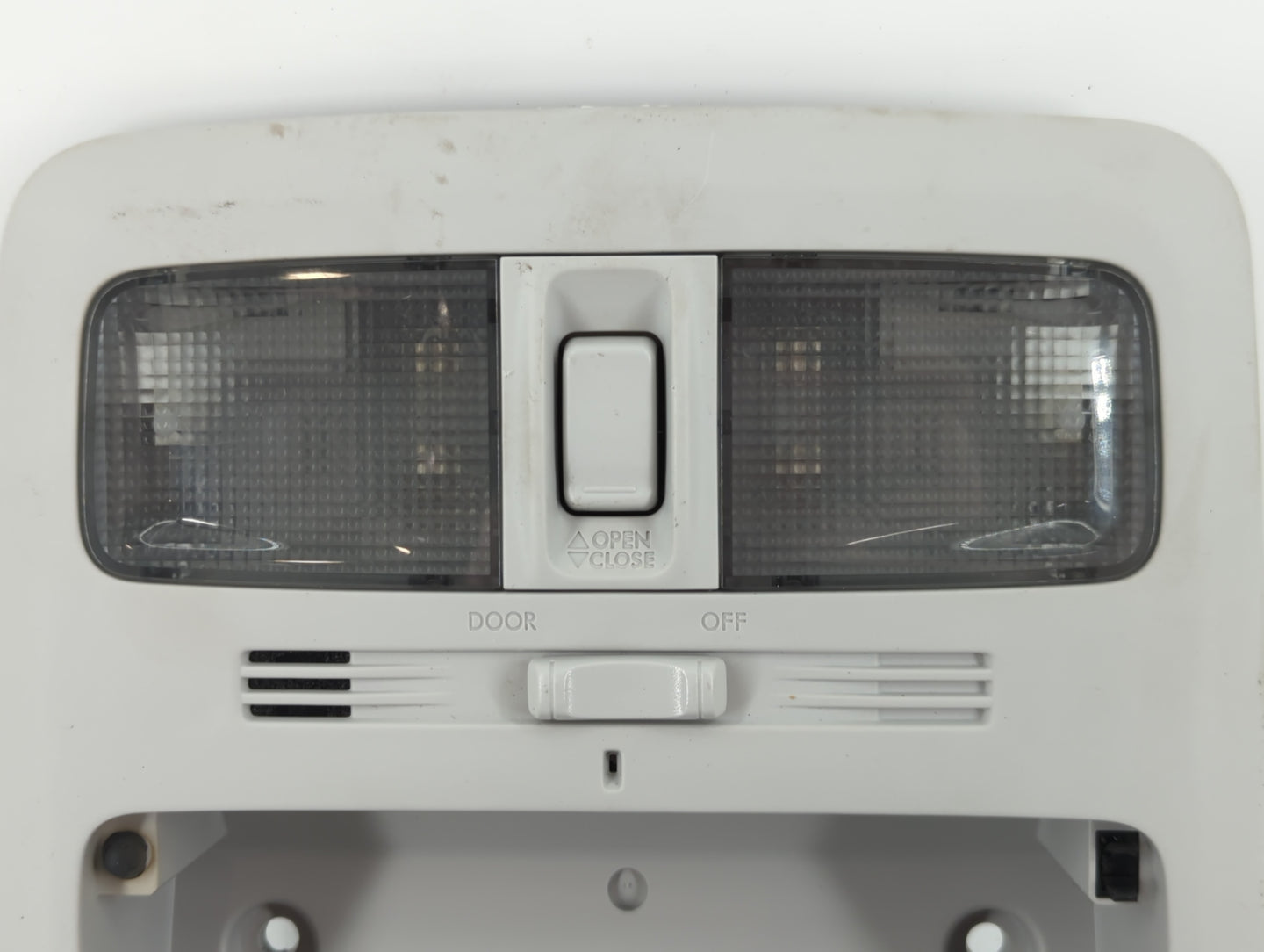 2010-2015 Subaru Forester Overhead Roof Console 623728 - Oemusedautoparts1.com