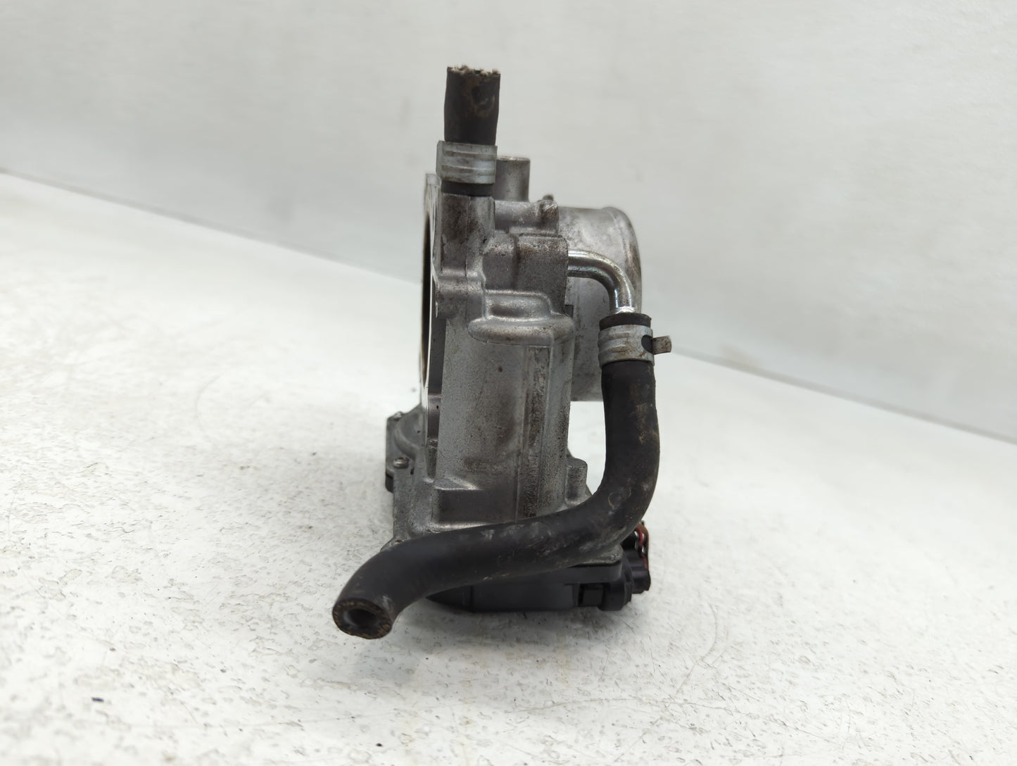 2011-2018 Subaru Forester Throttle Body P/N:7R07 1691 16112AA380 Fits Fits 2011 2012 2013 2014 2015 2016 2017 2018 OEM Used 