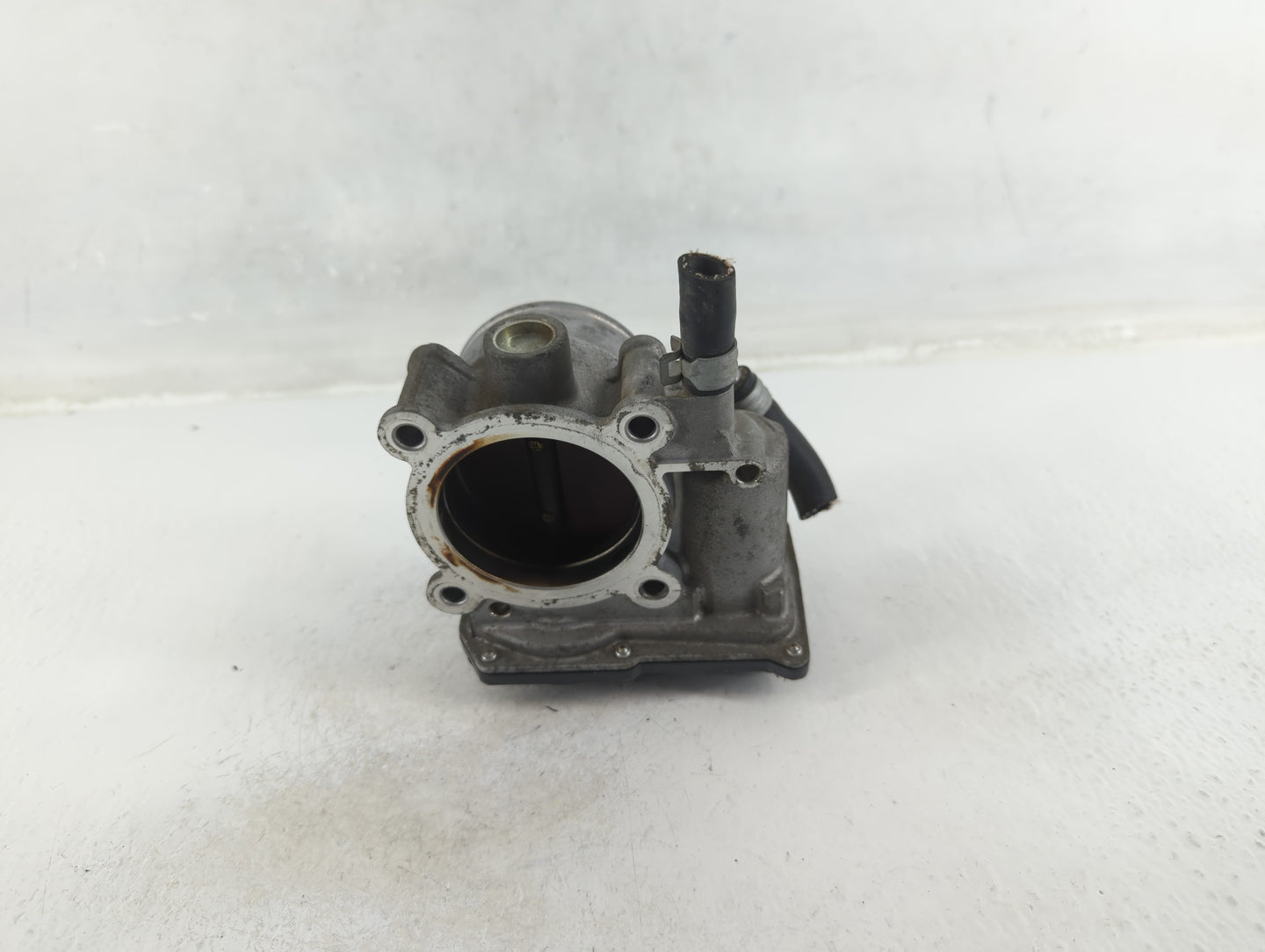 2011-2018 Subaru Forester Throttle Body P/N:16112AA380 Fits Fits 2011 2012 2013 2014 2015 2016 2017 2018 OEM Used Auto Parts