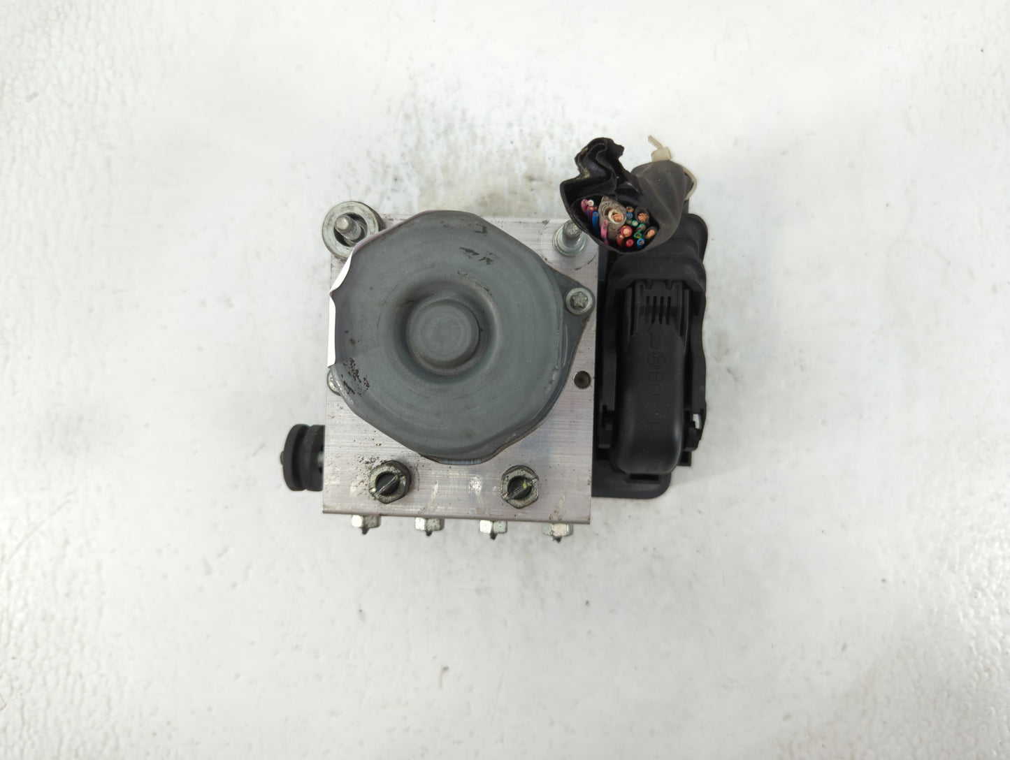 2014-2015 Subaru Forester ABS Pump Control Module Replacement P/N:27536SG000 Fits Fits 2014 2015 OEM Used Auto Parts - Oemus