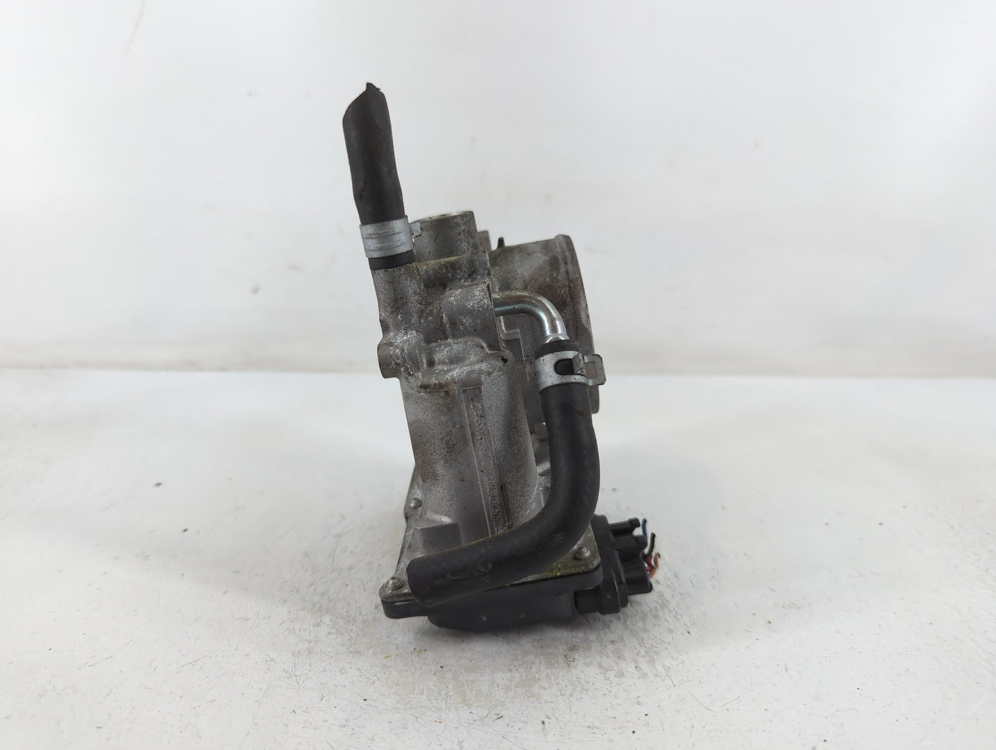 2011-2018 Subaru Forester Throttle Body P/N:5S19 1691 16112AA380 Fits Fits 2011 2012 2013 2014 2015 2016 2017 2018 OEM Used 