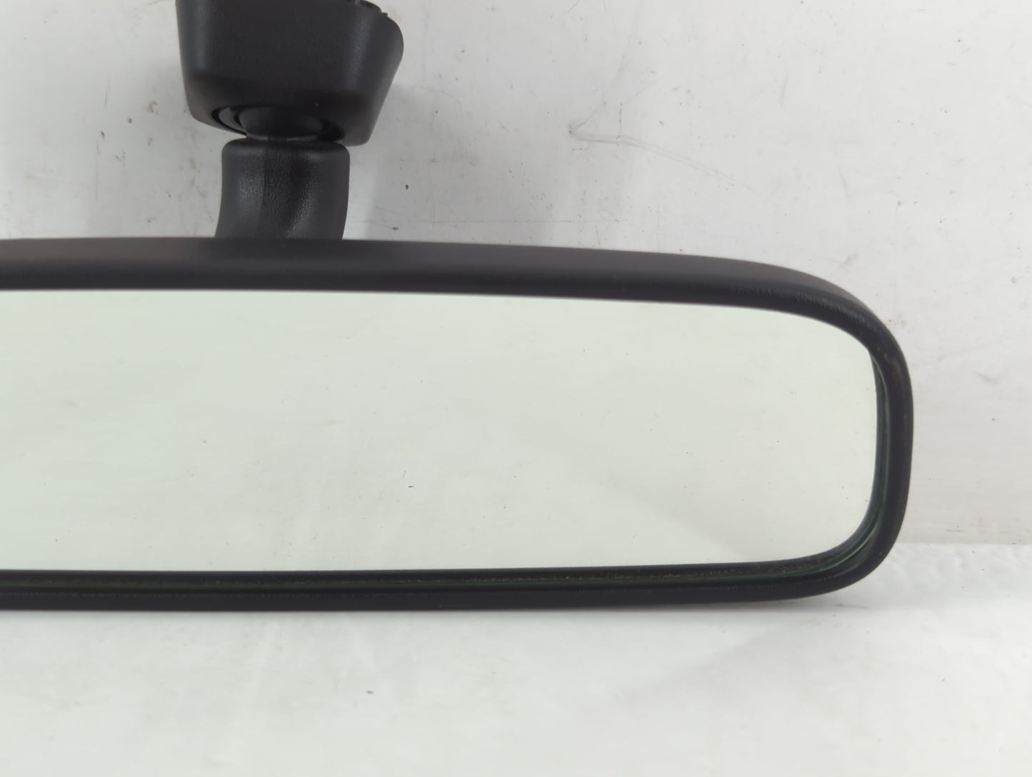2015 Subaru Forester Interior Rear View Mirror Replacement OEM P/N:E4012197 E4022197 Fits OEM Used Auto Parts - Oemusedautop