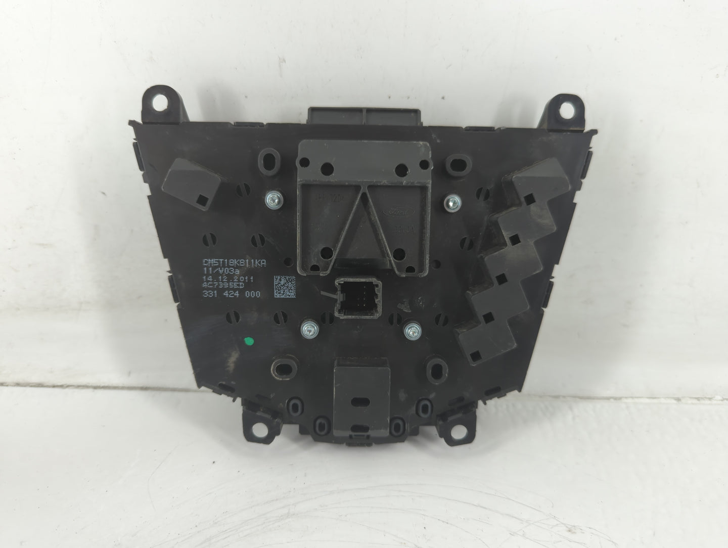 2015 Subaru Forester Radio AM FM Cd Player Receiver Replacement P/N:331 424 000 Fits OEM Used Auto Parts - Oemusedautoparts1