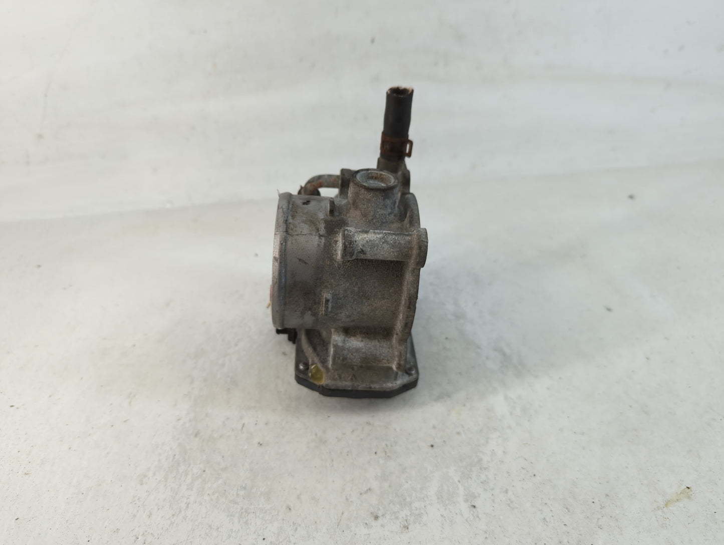 2011-2018 Subaru Forester Throttle Body P/N:16112AA380 Fits Fits 2011 2012 2013 2014 2015 2016 2017 2018 OEM Used Auto Parts