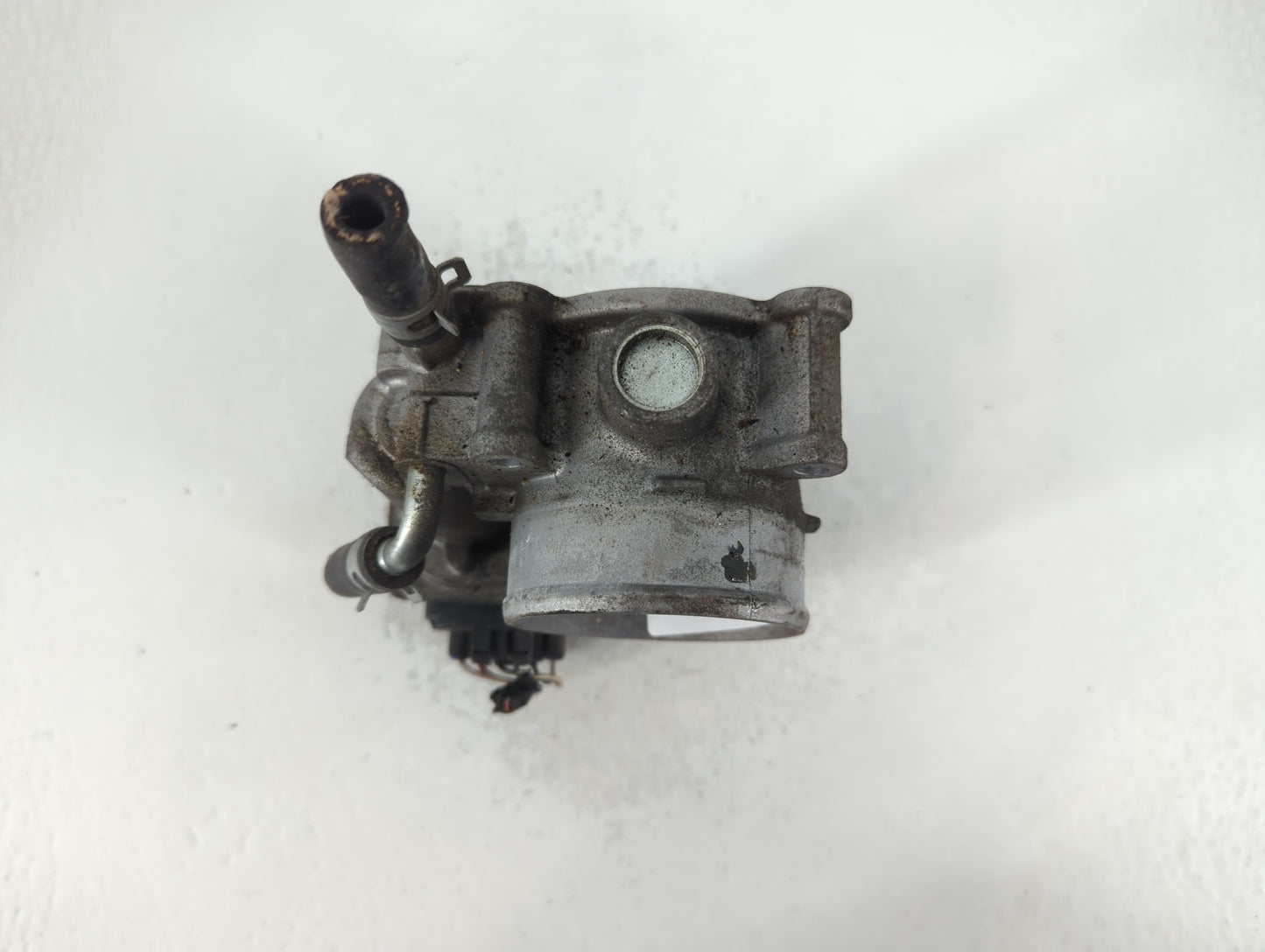 2011-2018 Subaru Forester Throttle Body P/N:16112AA380 Fits Fits 2011 2012 2013 2014 2015 2016 2017 2018 OEM Used Auto Parts
