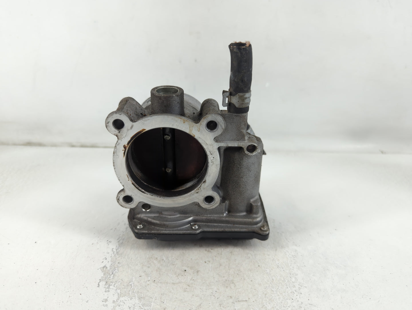 2011-2018 Subaru Forester Throttle Body P/N:16112AA380 Fits Fits 2011 2012 2013 2014 2015 2016 2017 2018 OEM Used Auto Parts