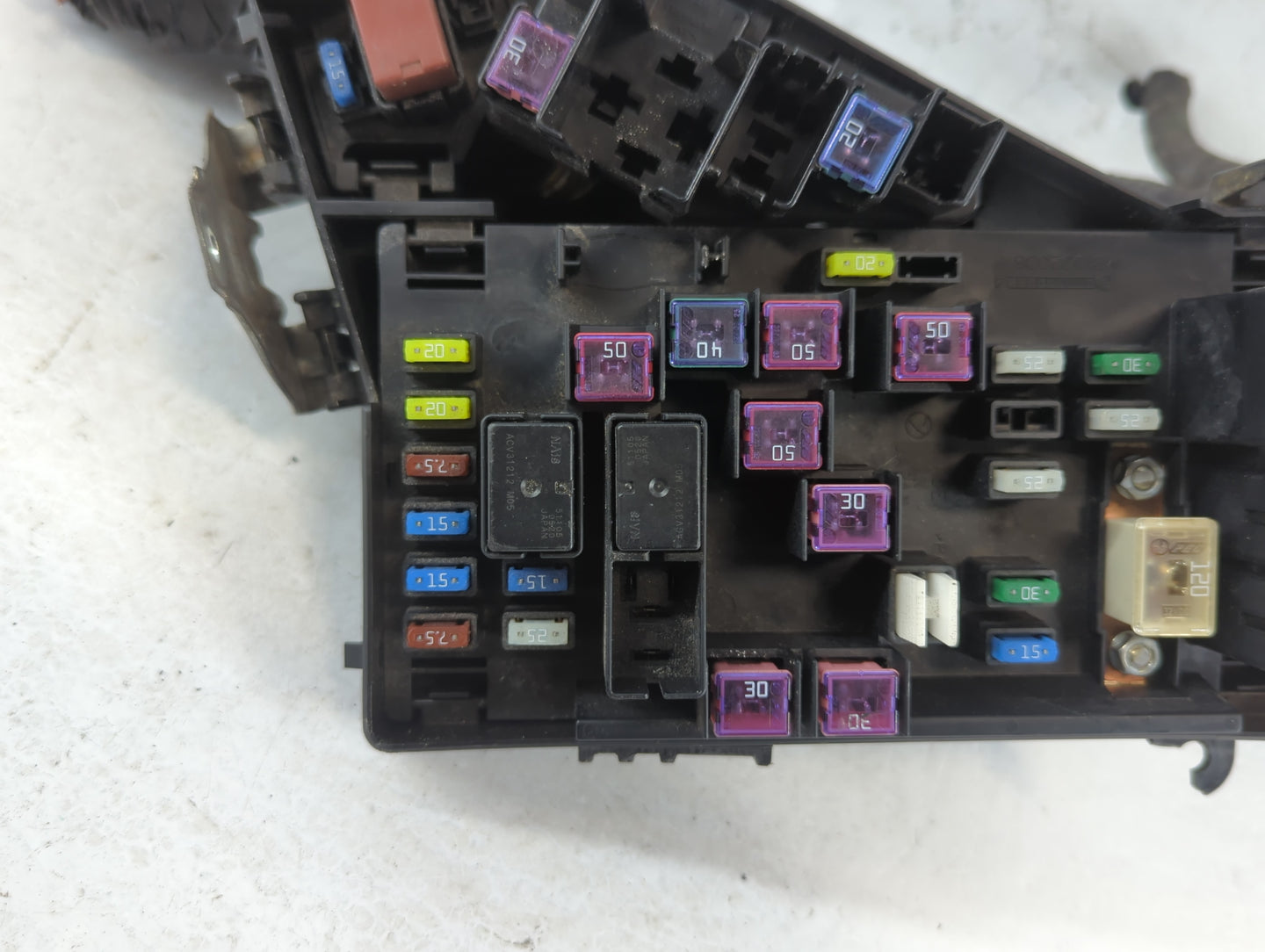 2014-2015 Subaru Forester Fusebox Fuse Box Panel Relay Module P/N:MB100200B Fits Fits 2014 2015 OEM Used Auto Parts - Oemuse