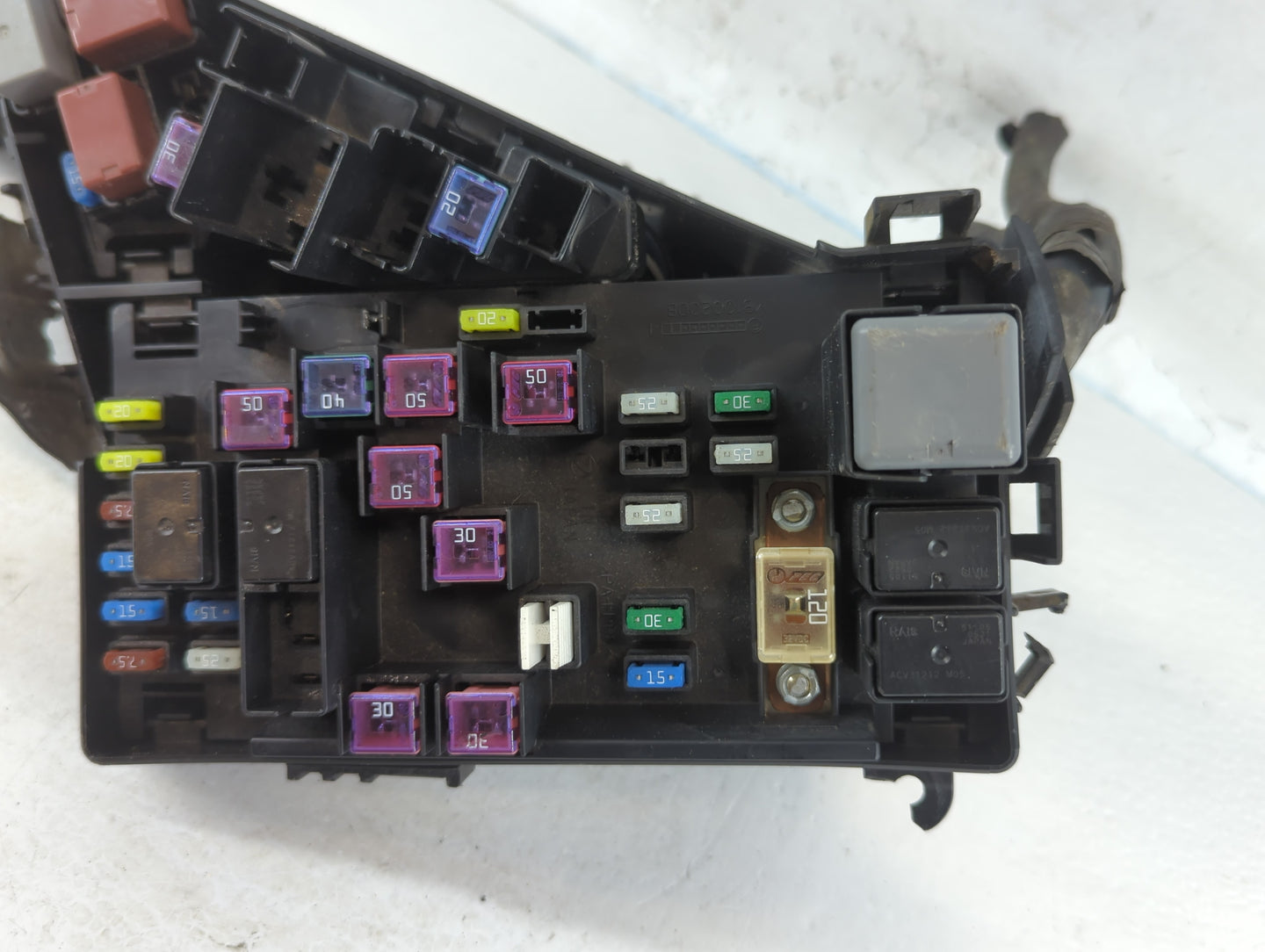 2014-2015 Subaru Forester Fusebox Fuse Box Panel Relay Module P/N:MB100200B Fits Fits 2014 2015 OEM Used Auto Parts - Oemuse