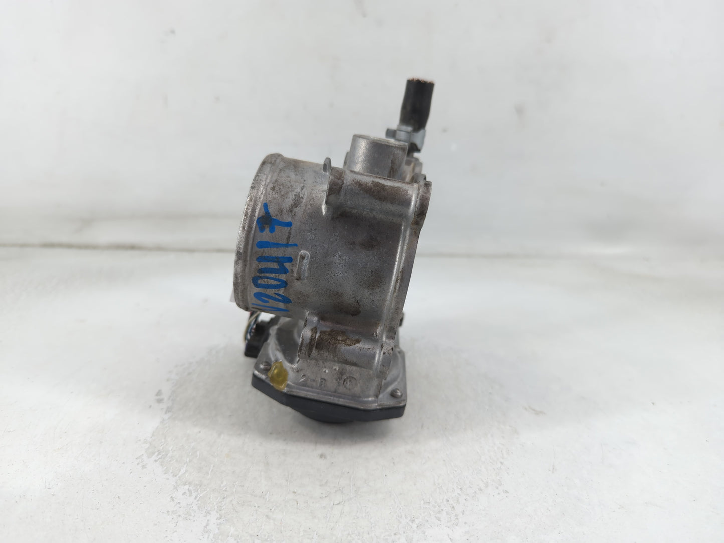2011-2018 Subaru Forester Throttle Body P/N:16112AA380 Fits Fits 2011 2012 2013 2014 2015 2016 2017 2018 OEM Used Auto Parts