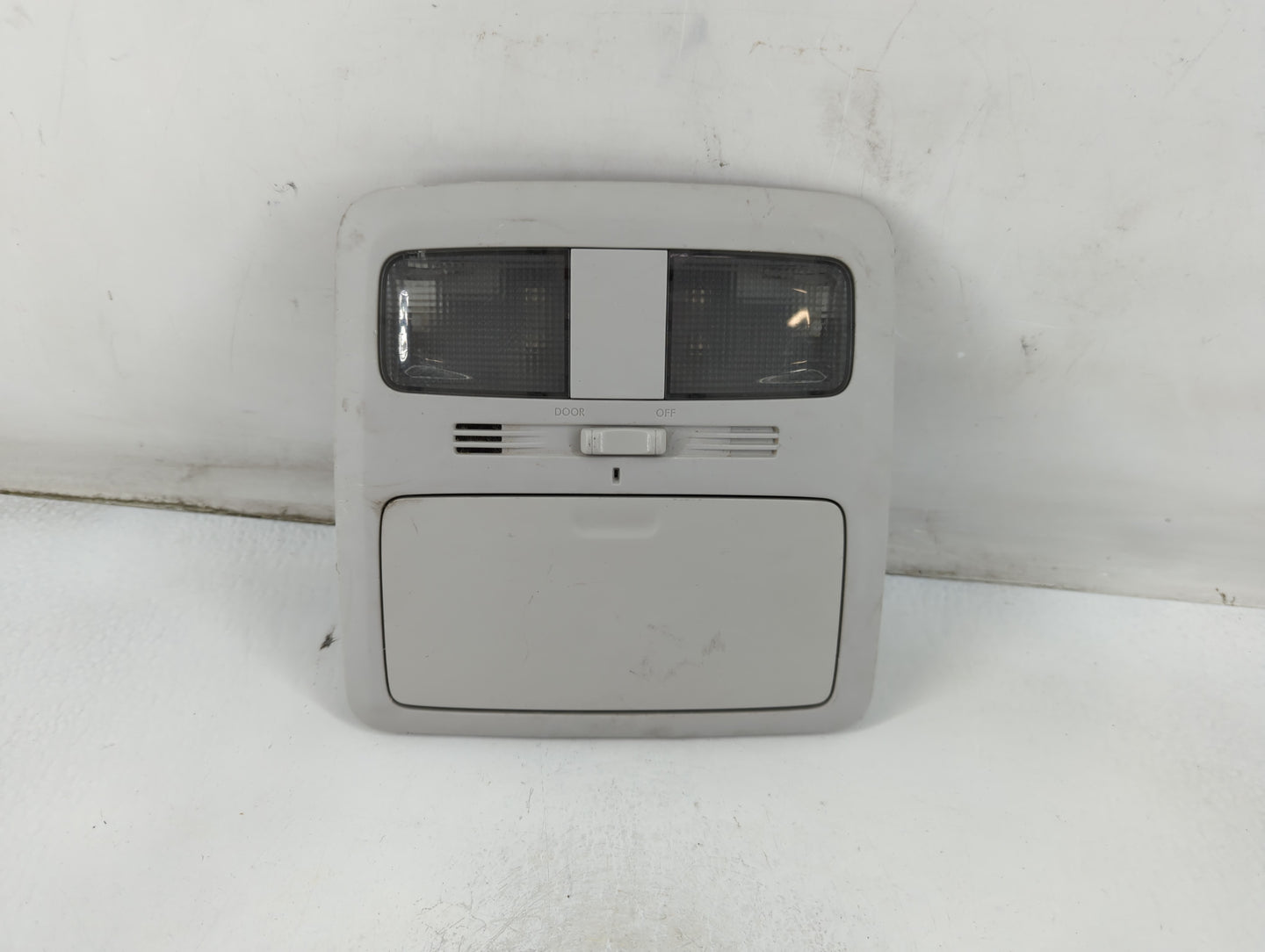 2015 Subaru Forester Overhead Roof Console - Oemusedautoparts1.com