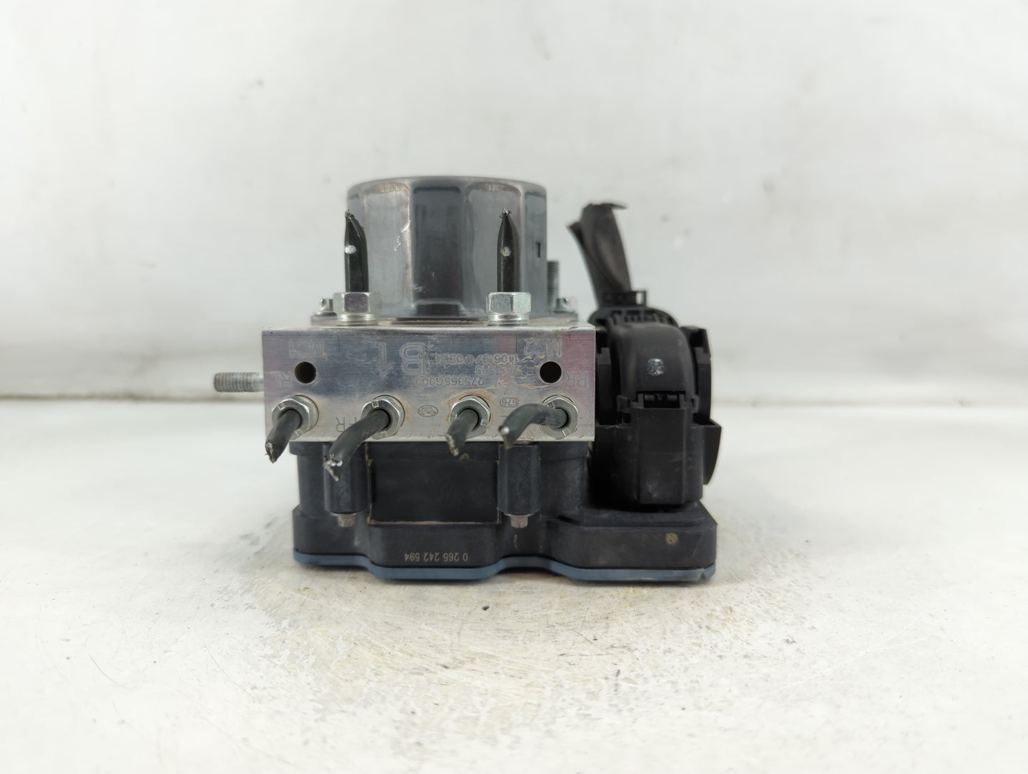 2014-2015 Subaru Forester ABS Pump Control Module Replacement P/N:27536SG000 Fits Fits 2014 2015 OEM Used Auto Parts - Oemus