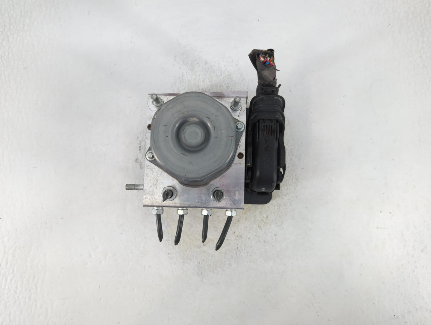2014-2015 Subaru Forester ABS Pump Control Module Replacement P/N:27536SG000 Fits Fits 2014 2015 OEM Used Auto Parts - Oemus