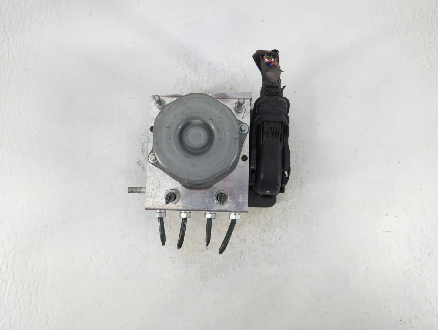 2014-2015 Subaru Forester ABS Pump Control Module Replacement P/N:27536SG000 Fits Fits 2014 2015 OEM Used Auto Parts - Oemus