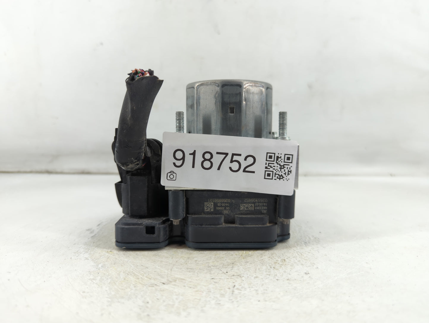 2014-2015 Subaru Forester ABS Pump Control Module Replacement P/N:27536SG000 Fits Fits 2014 2015 OEM Used Auto Parts - Oemus