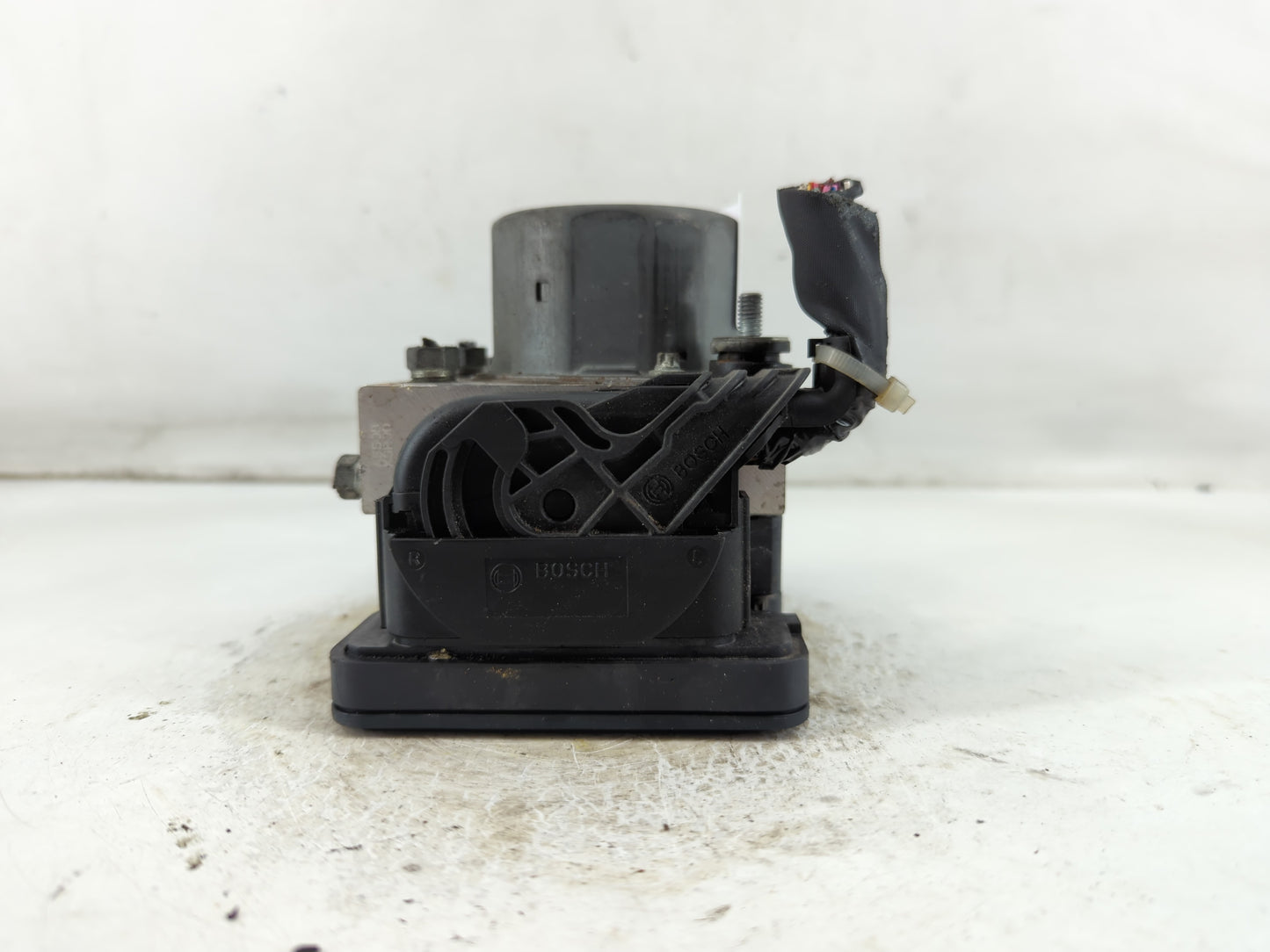 2014-2015 Subaru Forester ABS Pump Control Module Replacement P/N:27536SG000 Fits Fits 2014 2015 OEM Used Auto Parts - Oemus