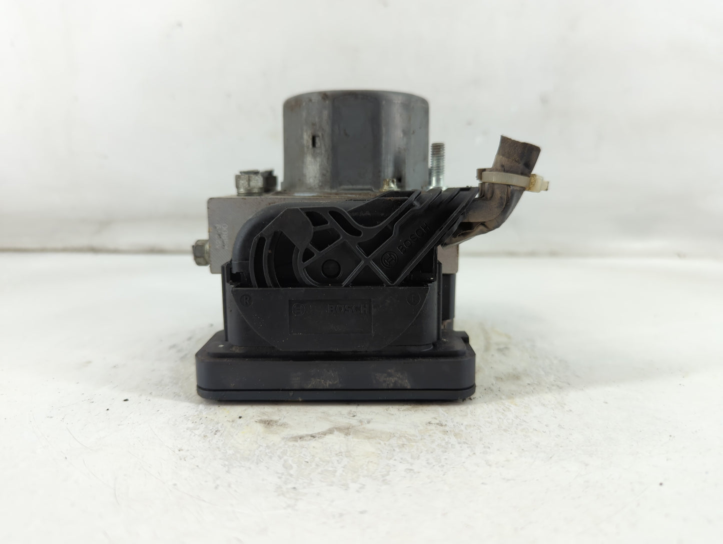 2014-2015 Subaru Forester ABS Pump Control Module Replacement P/N:27536SG000 Fits Fits 2014 2015 OEM Used Auto Parts - Oemus