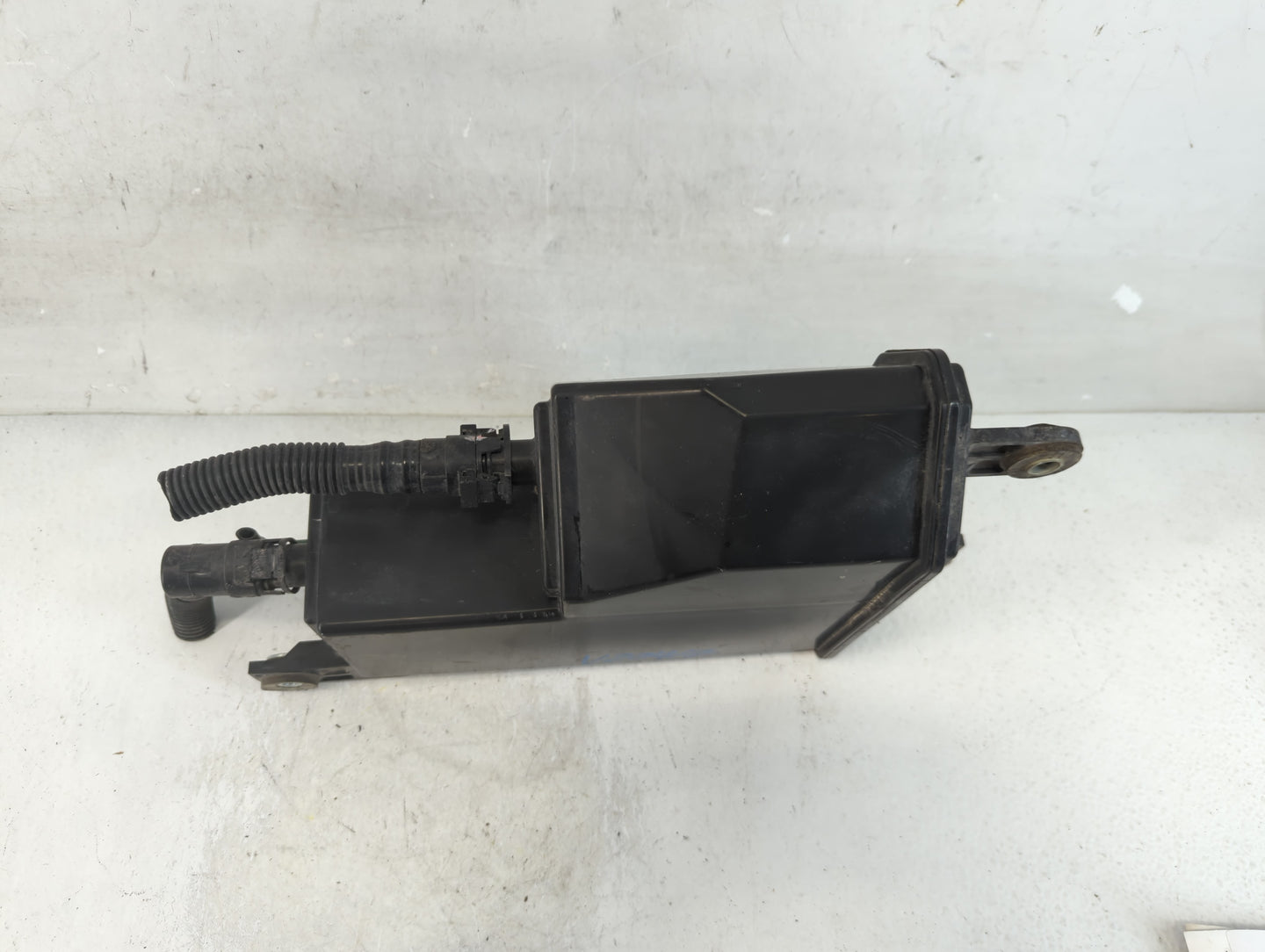 2015 Subaru Forester Fuel Vapor Charcoal Canister 927185 - Oemusedautoparts1.com