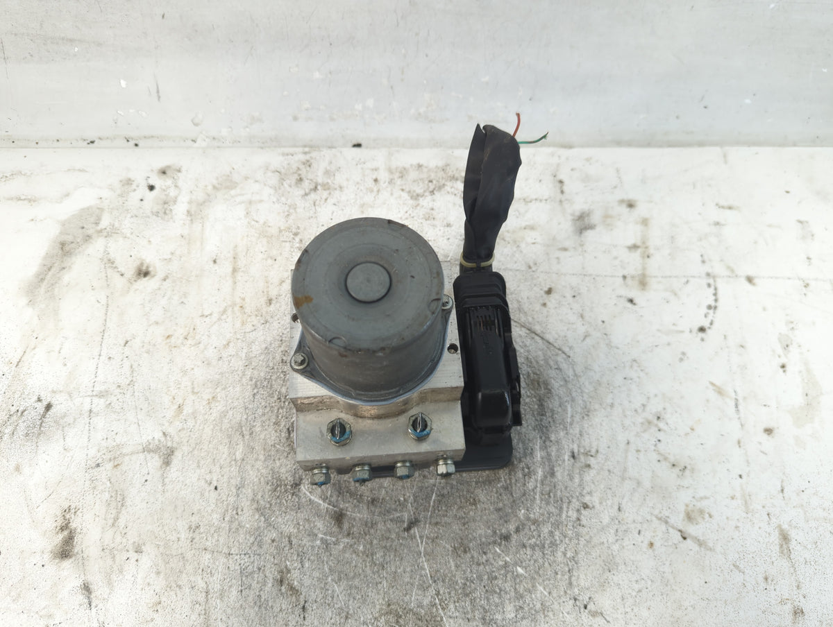 2014-2015 Subaru Forester Anti-Lock Brake ABS Pump Module Actuator OEM P/N:27536SC061 Fits Fits 2014 2015 OEM Used Auto Part