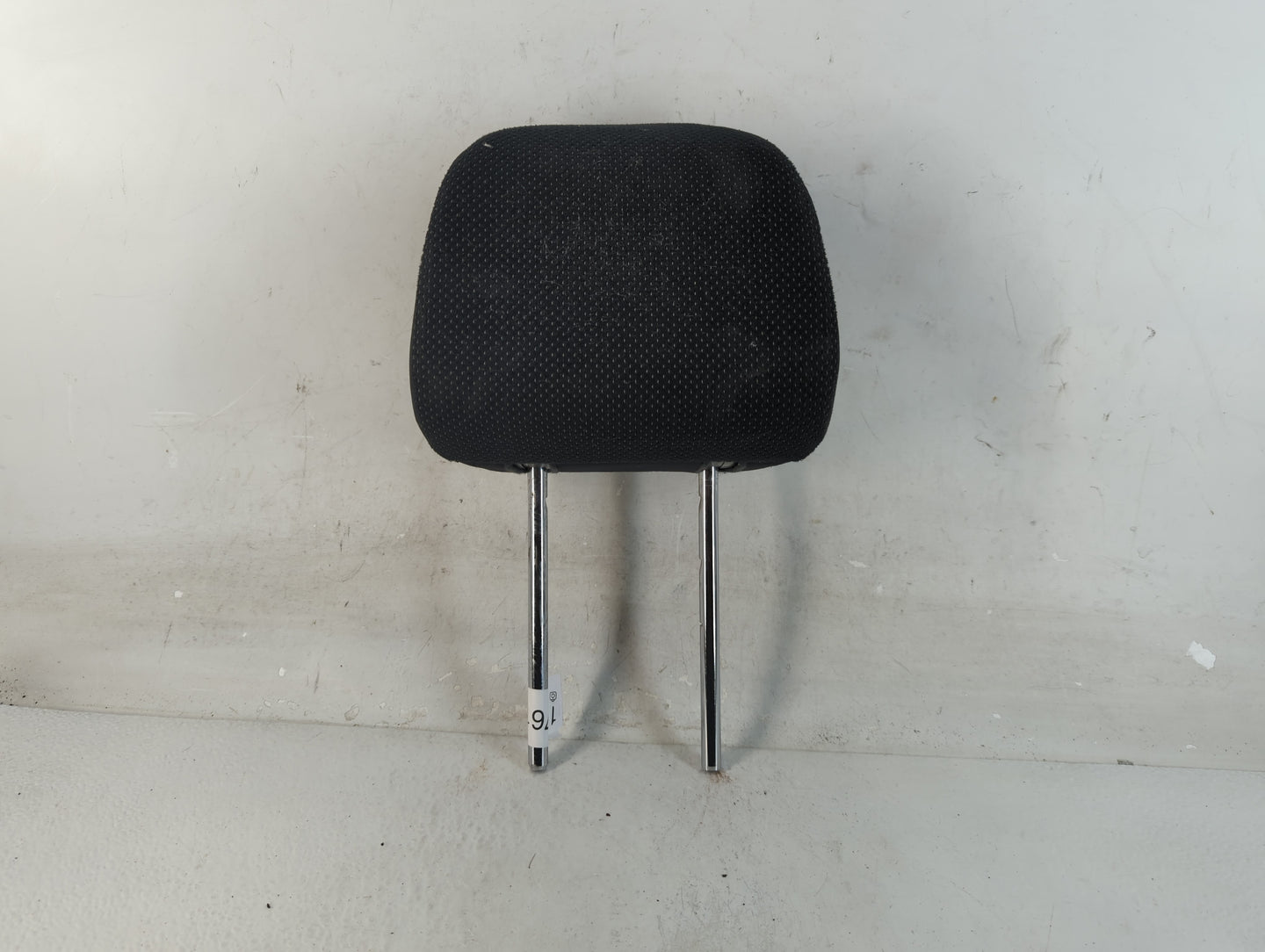 2012-2016 Subaru Impreza Headrest Head Rest Front Driver Passenger Seat Fits Fits 2012 2013 2014 2015 2016 OEM Used Auto Par