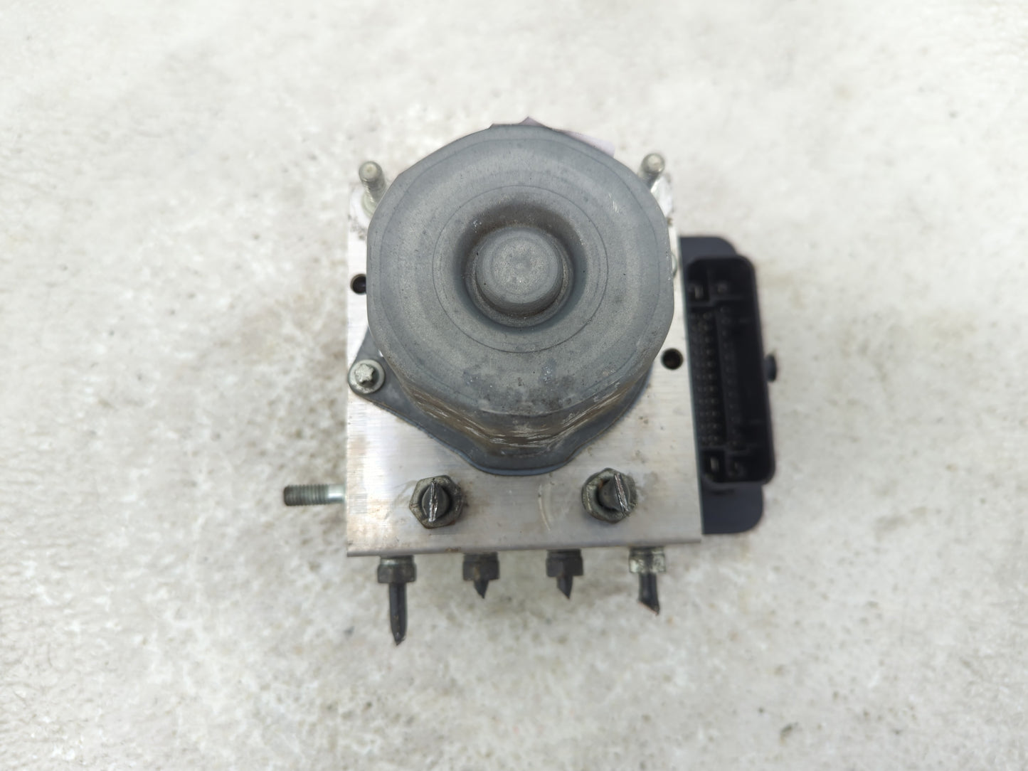 2015-2016 Subaru Impreza ABS Pump Control Module Replacement P/N:27536F J220 Fits Fits 2015 2016 OEM Used Auto Parts - Oemus