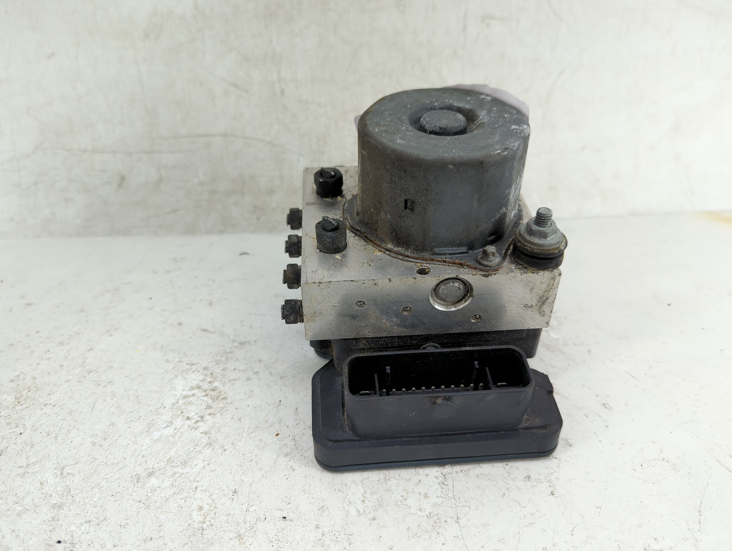 2015-2016 Subaru Impreza ABS Pump Control Module Replacement Fits Fits 2015 2016 OEM Used Auto Parts - Oemusedautoparts1.com