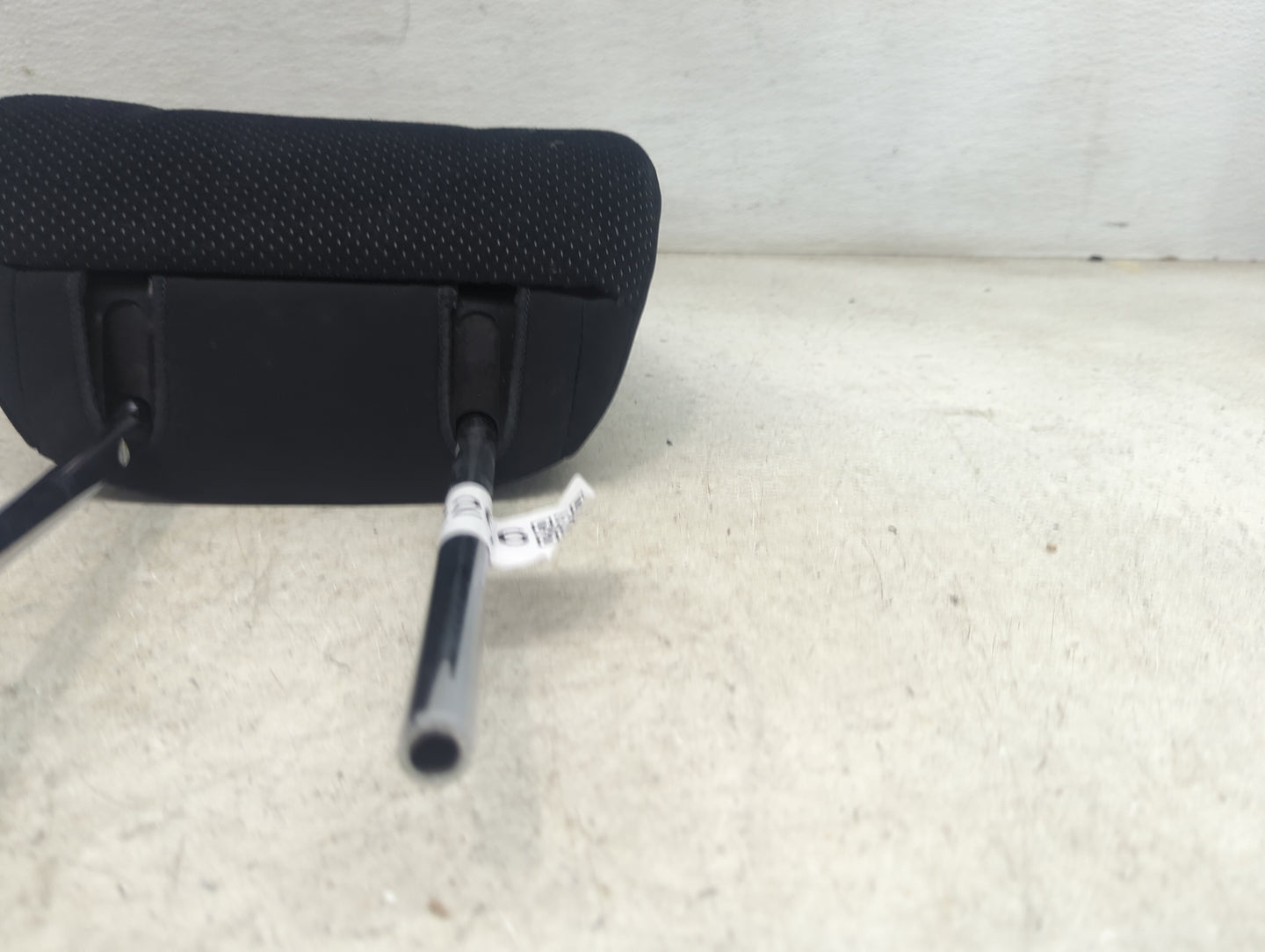 2012-2016 Subaru Impreza Headrest Head Rest Front Driver Seat Black 1472266 - Oemusedautoparts1.com