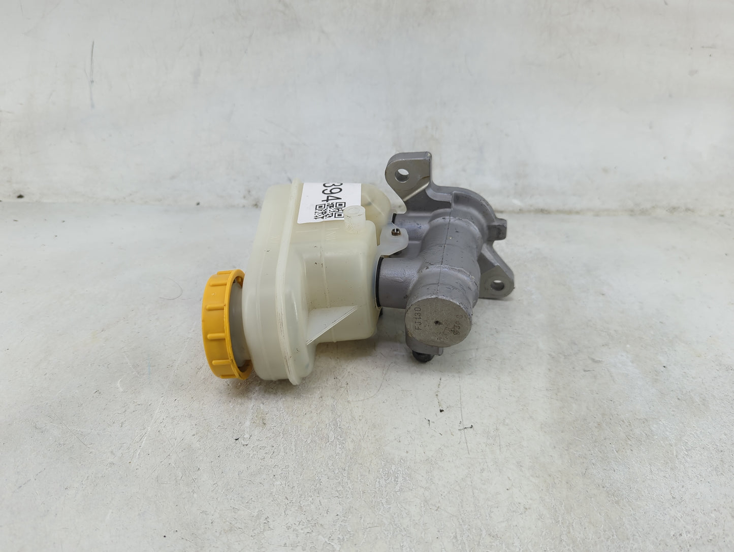 2012-2015 Subaru Impreza Brake Master Cylinder 1490394 - Oemusedautoparts1.com