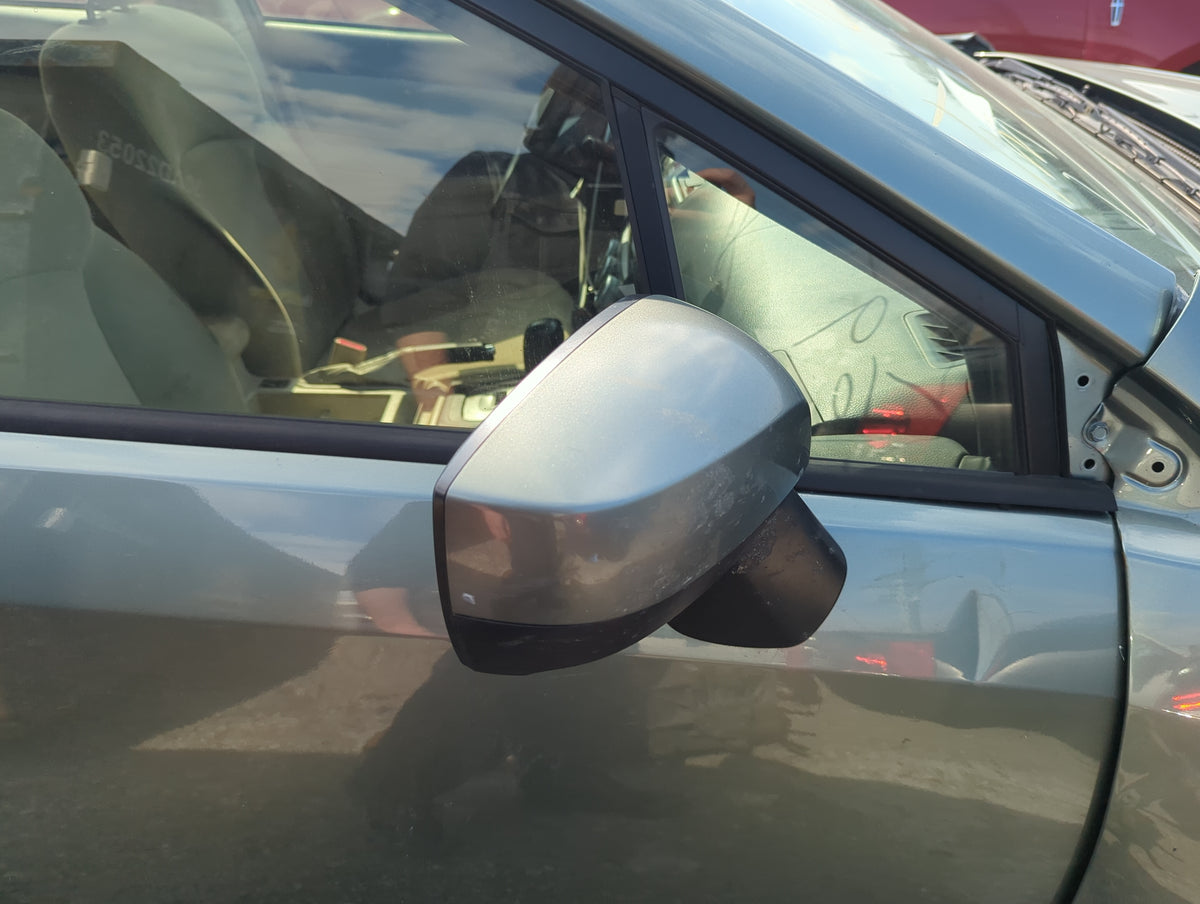 2015 Subaru Impreza Passenger Side View Mirror - Right Door Mirror OEM Used - Oemusedautoparts1.com